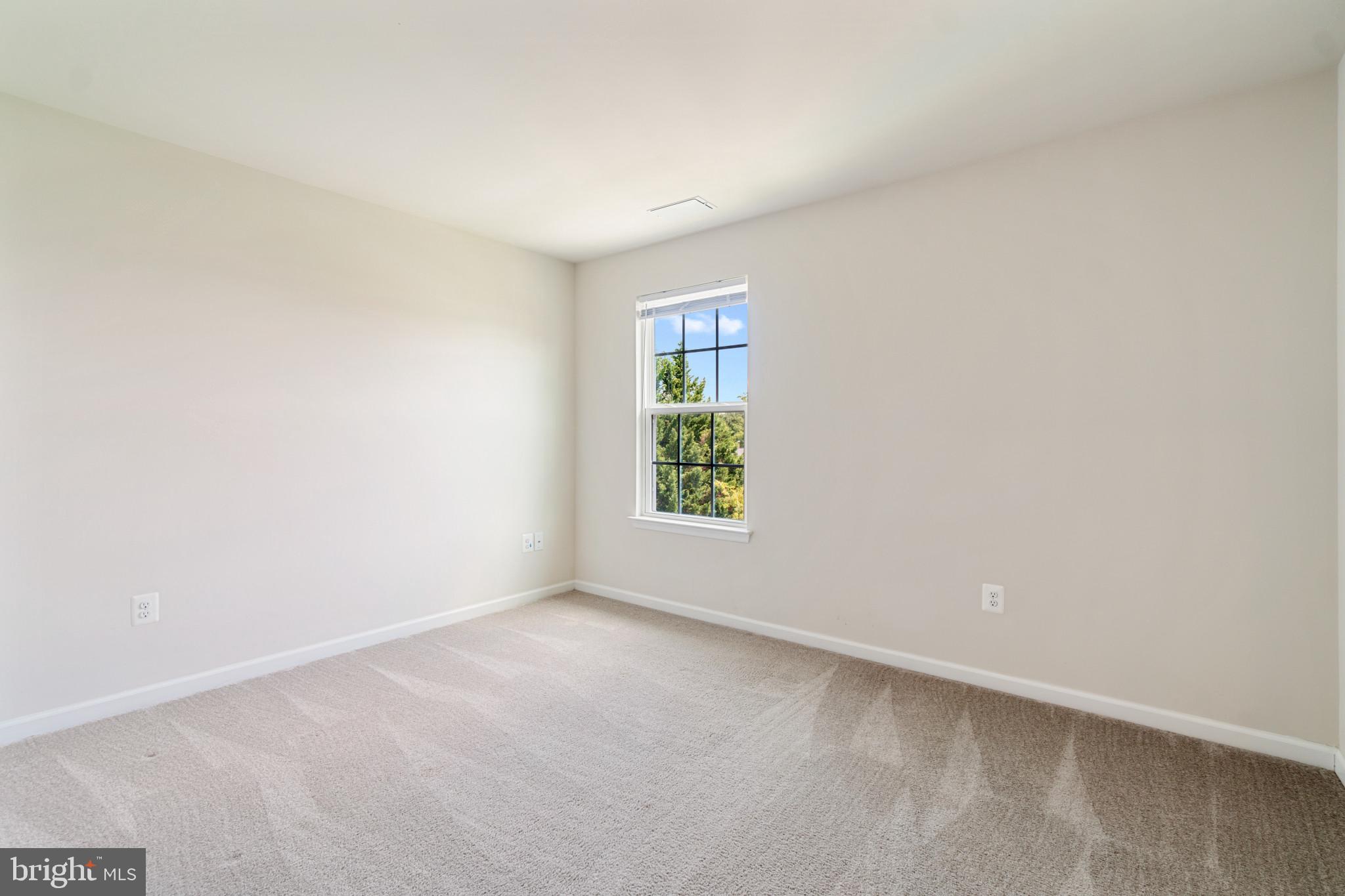 HAWKINS MANOR - Residential