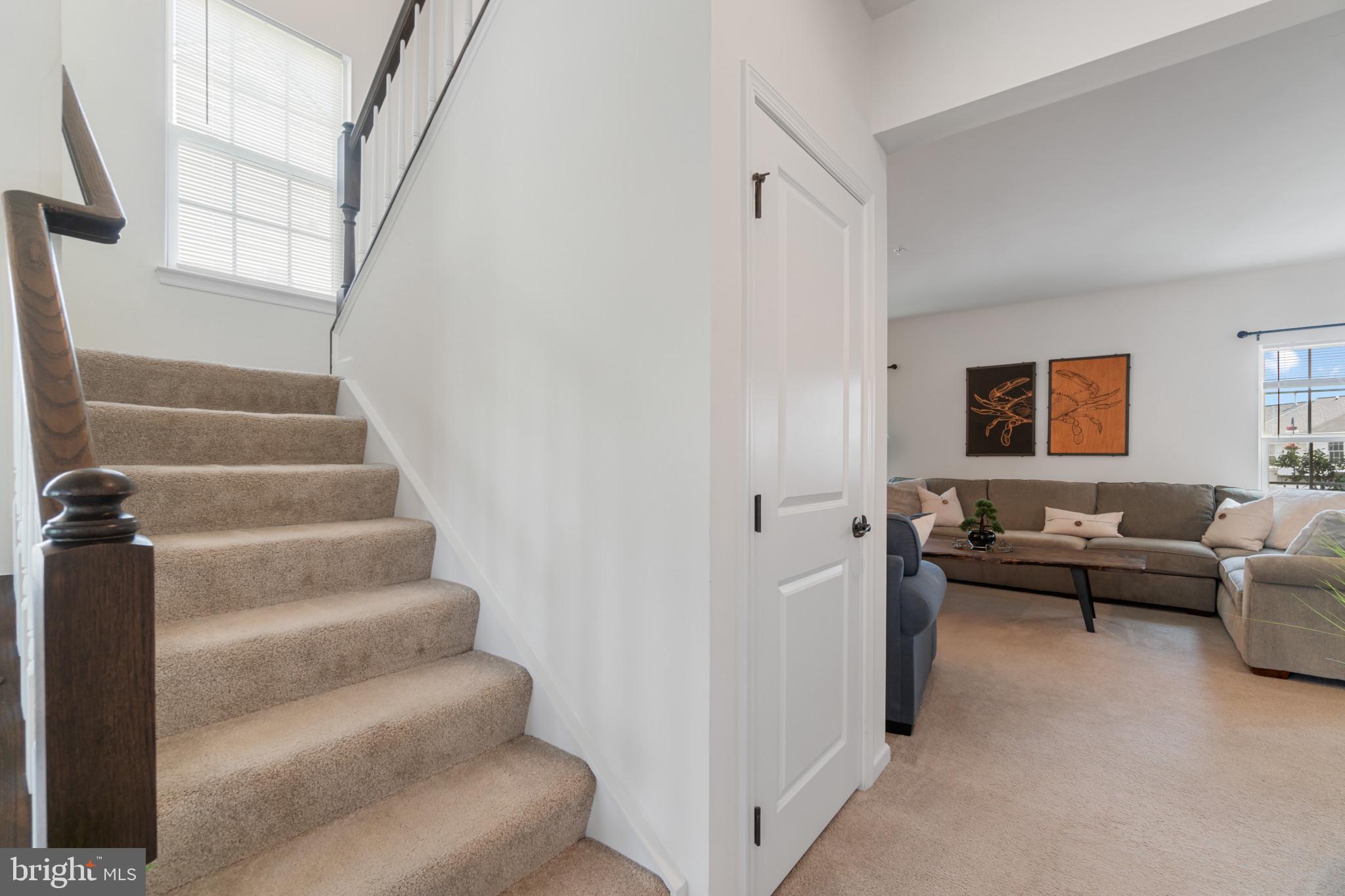 HAWKINS MANOR - Residential