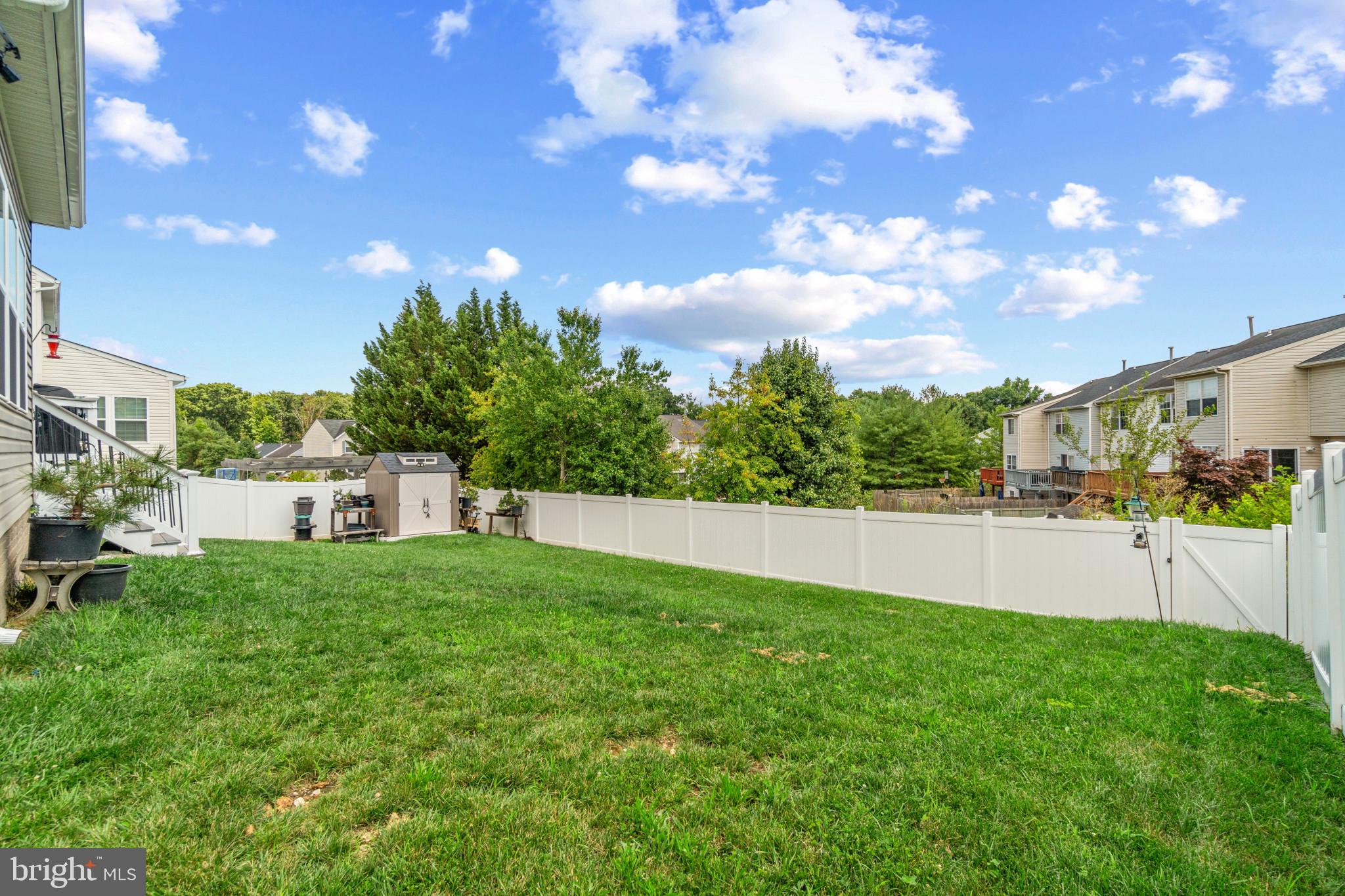 HAWKINS MANOR - Residential