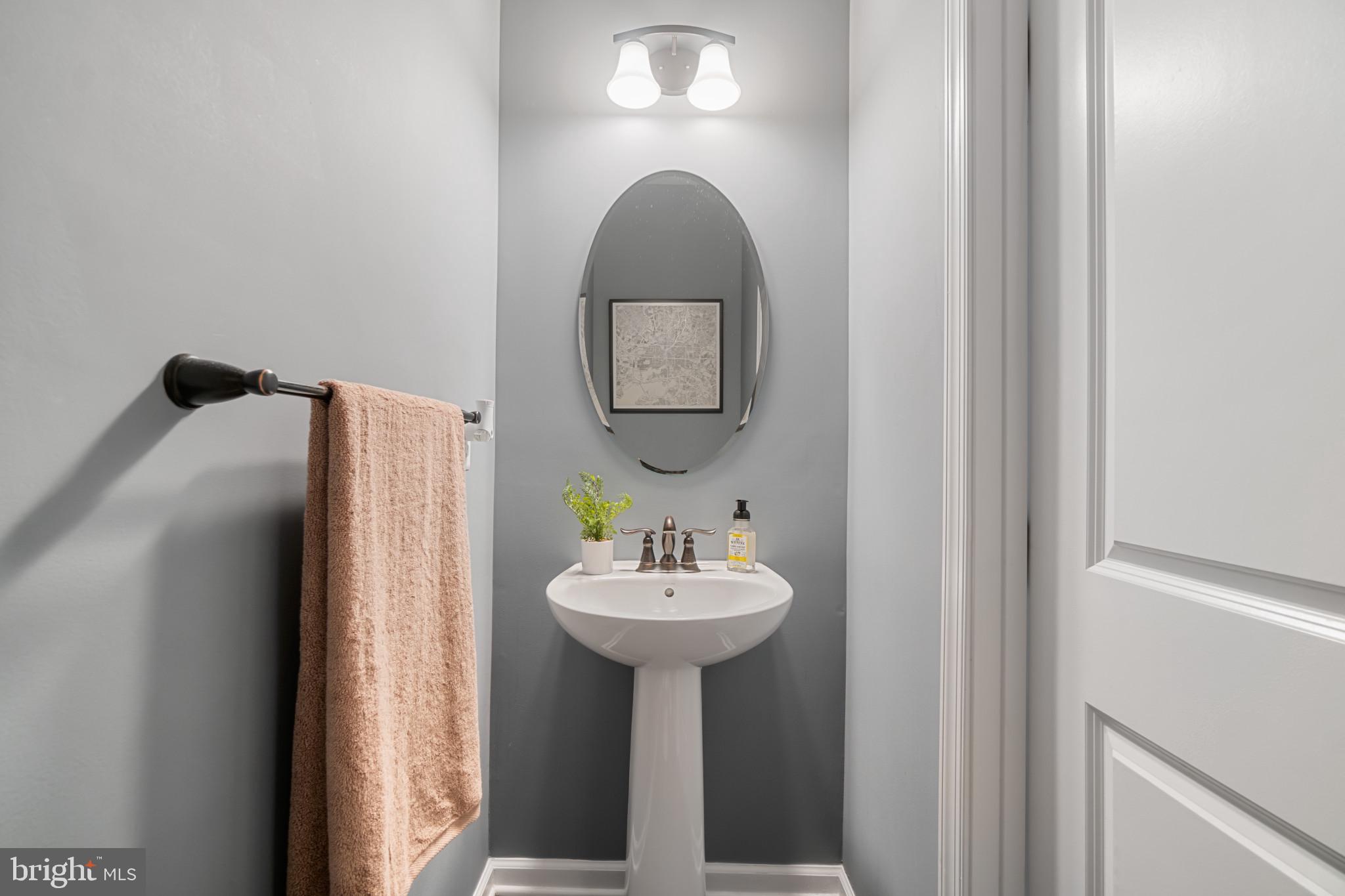 HAWKINS MANOR - Residential