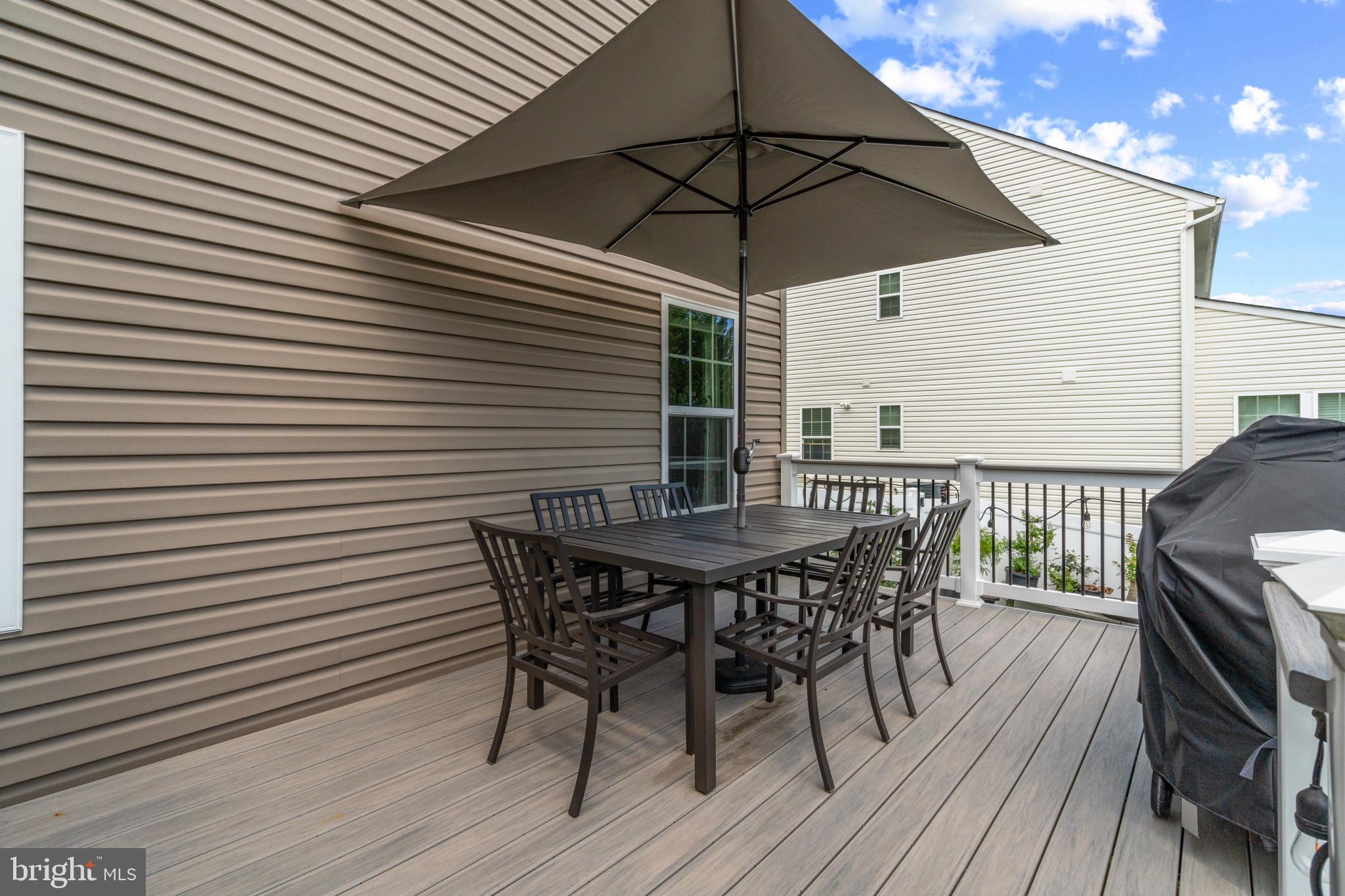 HAWKINS MANOR - Residential