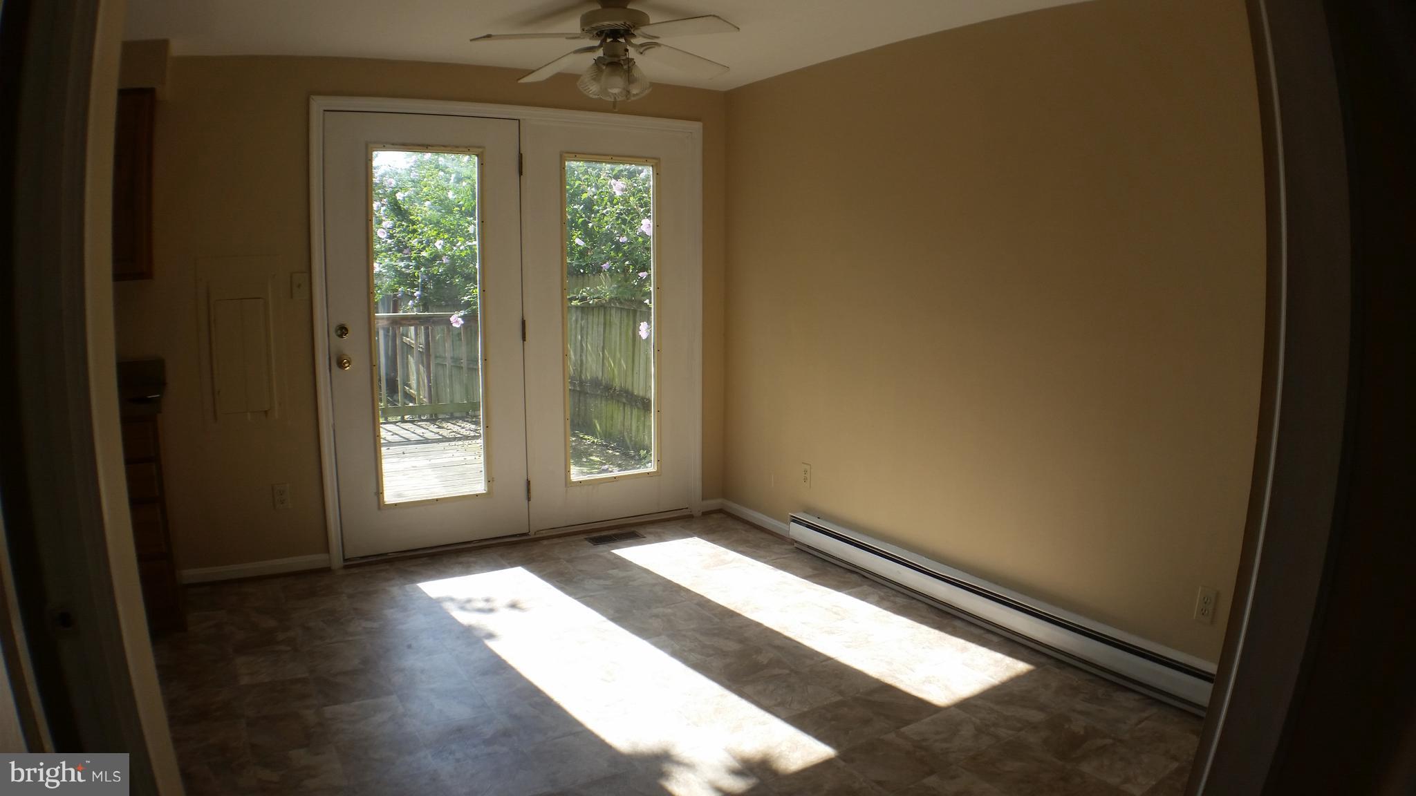 BRIARWOOD - Residential Lease