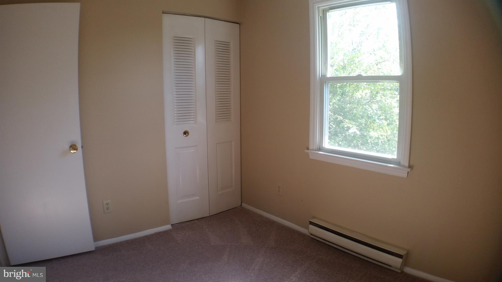 BRIARWOOD - Residential Lease