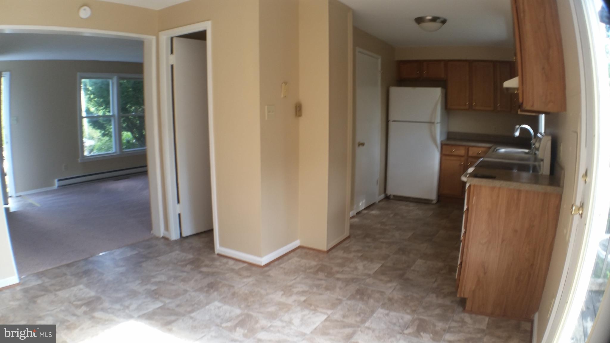 BRIARWOOD - Residential Lease