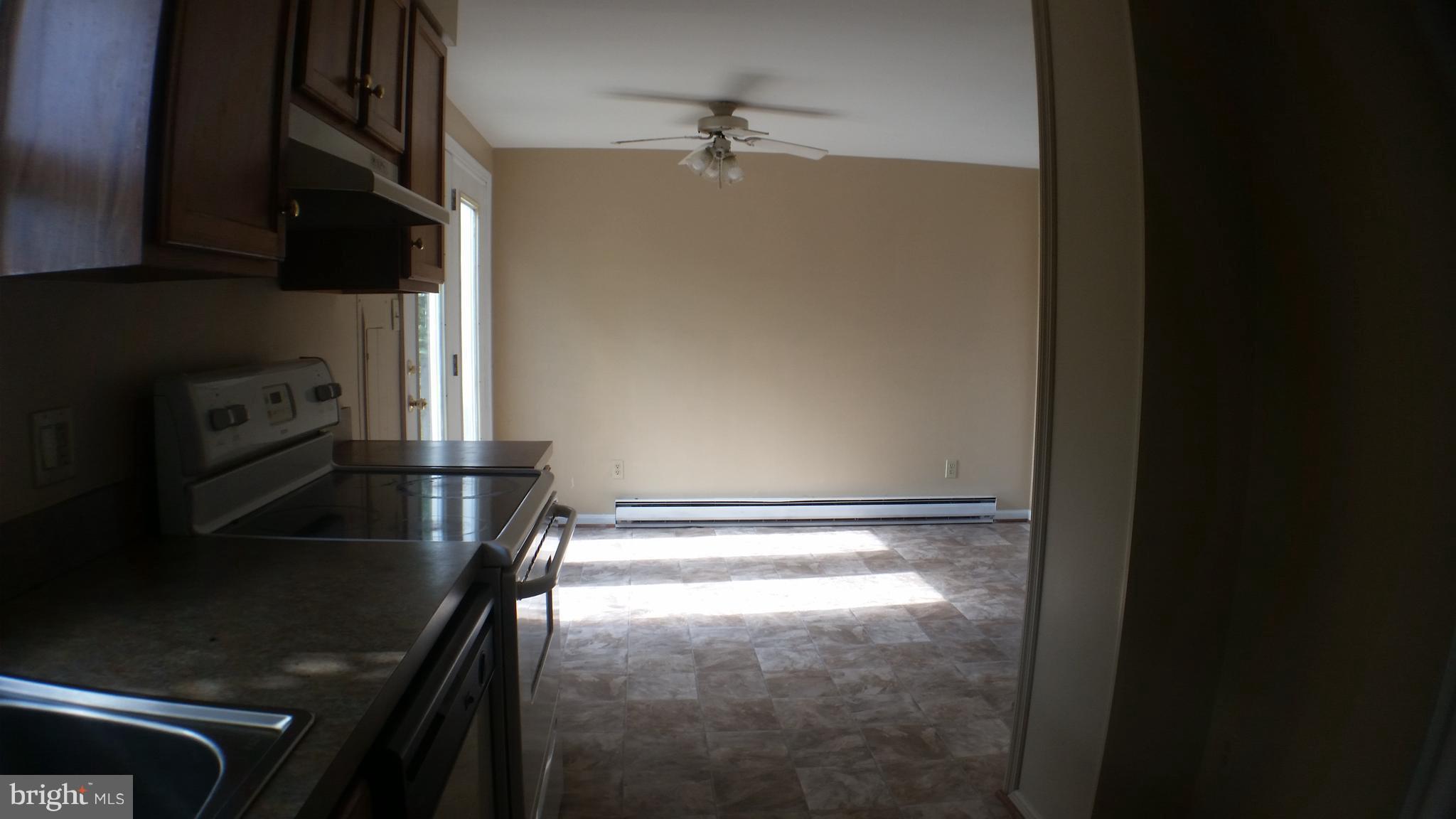 BRIARWOOD - Residential Lease