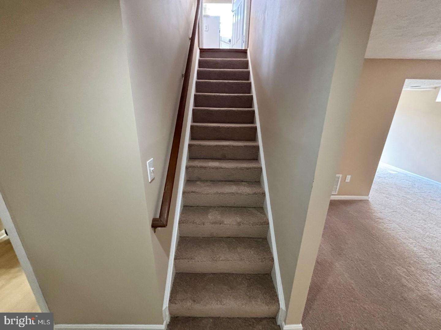 THE PROVINCES - Residential