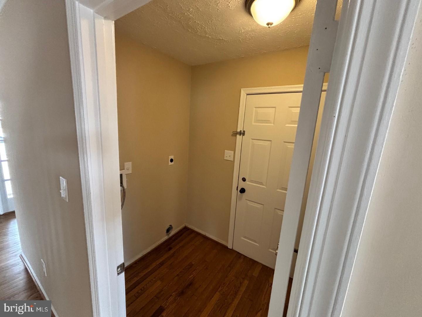 THE PROVINCES - Residential