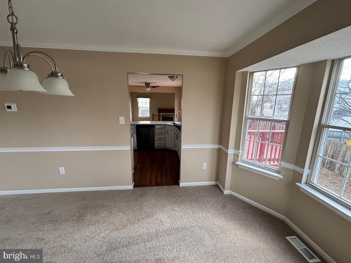 THE PROVINCES - Residential