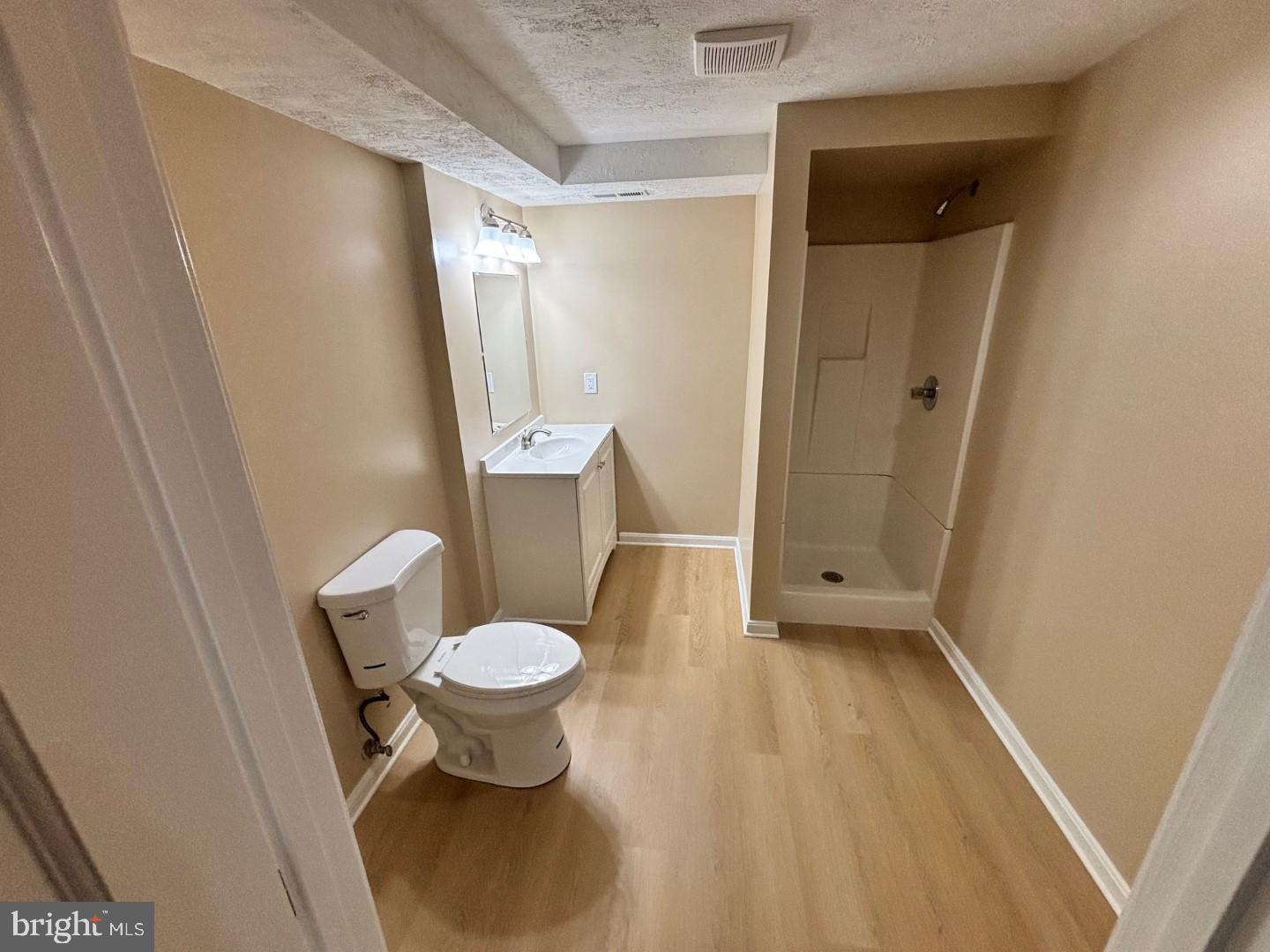 THE PROVINCES - Residential