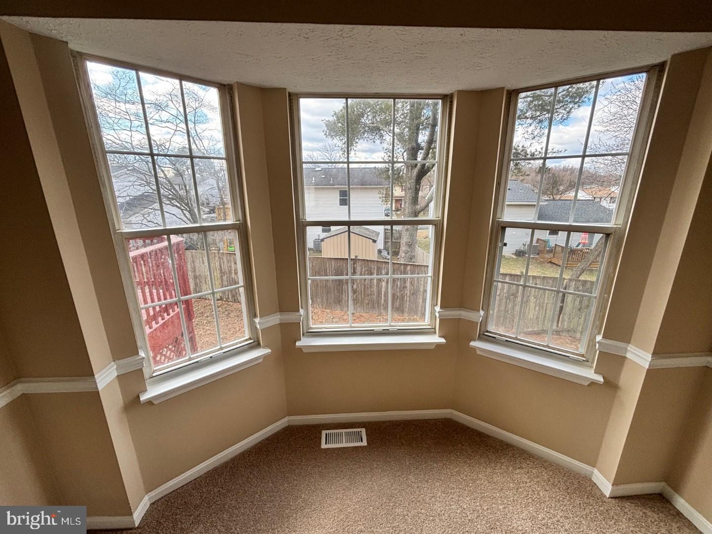 THE PROVINCES - Residential