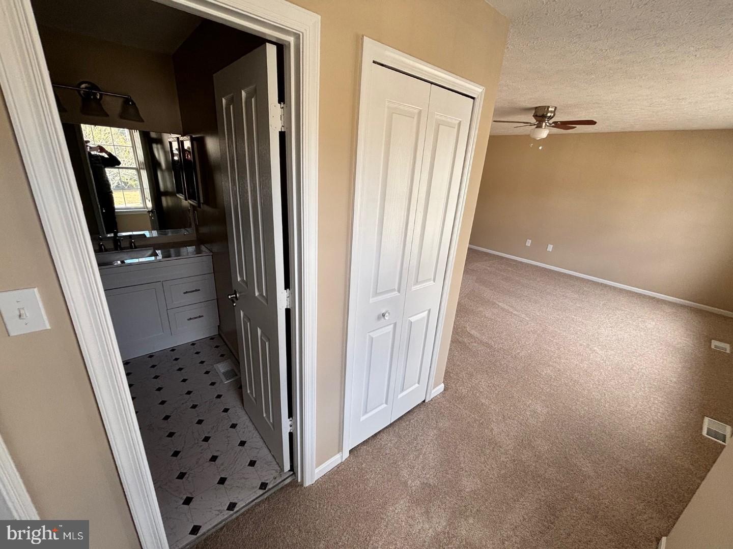 THE PROVINCES - Residential