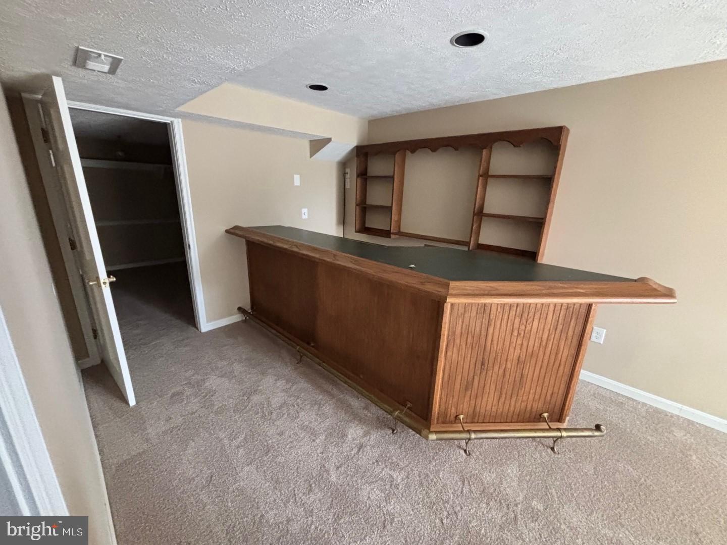 THE PROVINCES - Residential