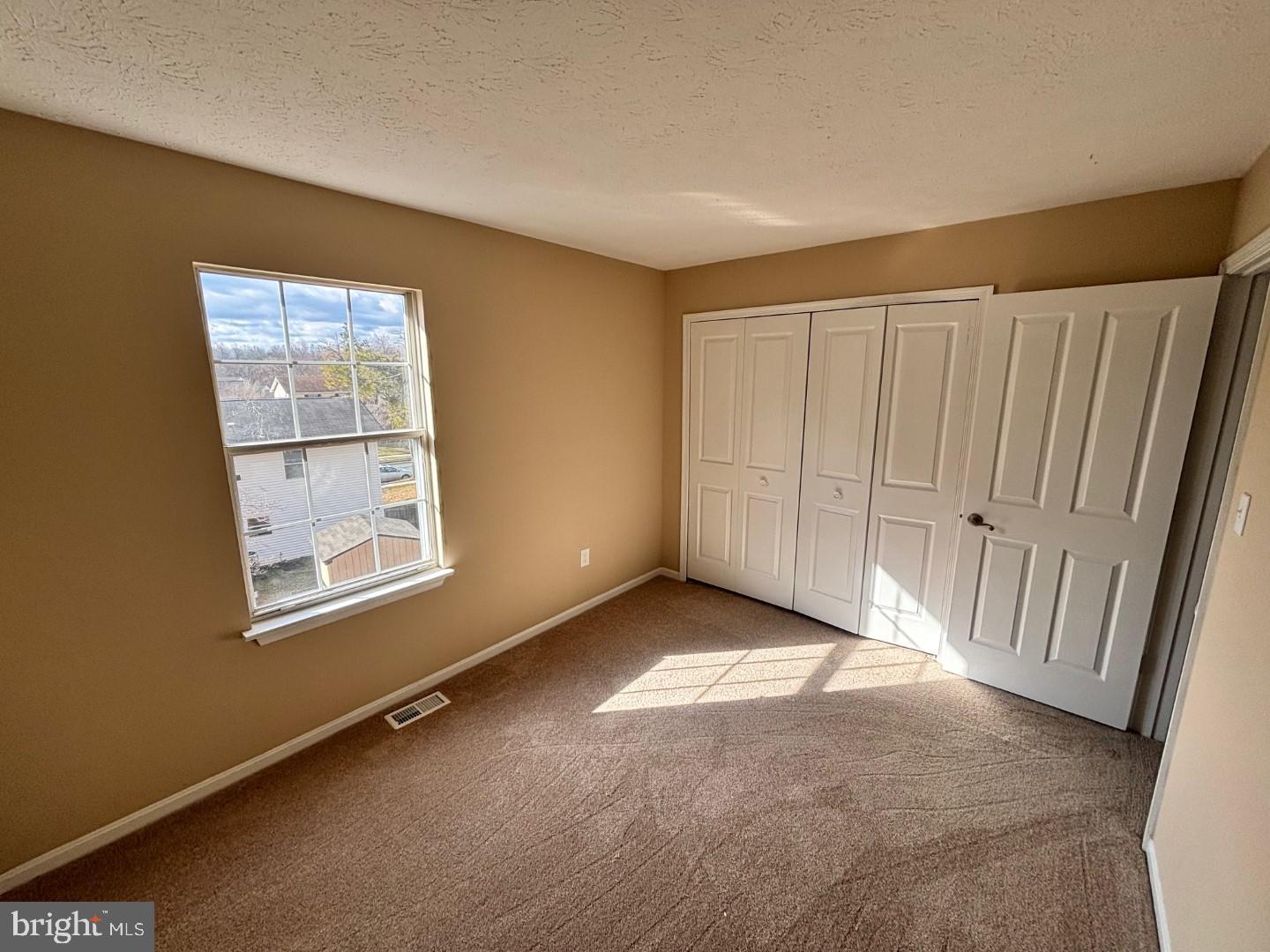 THE PROVINCES - Residential