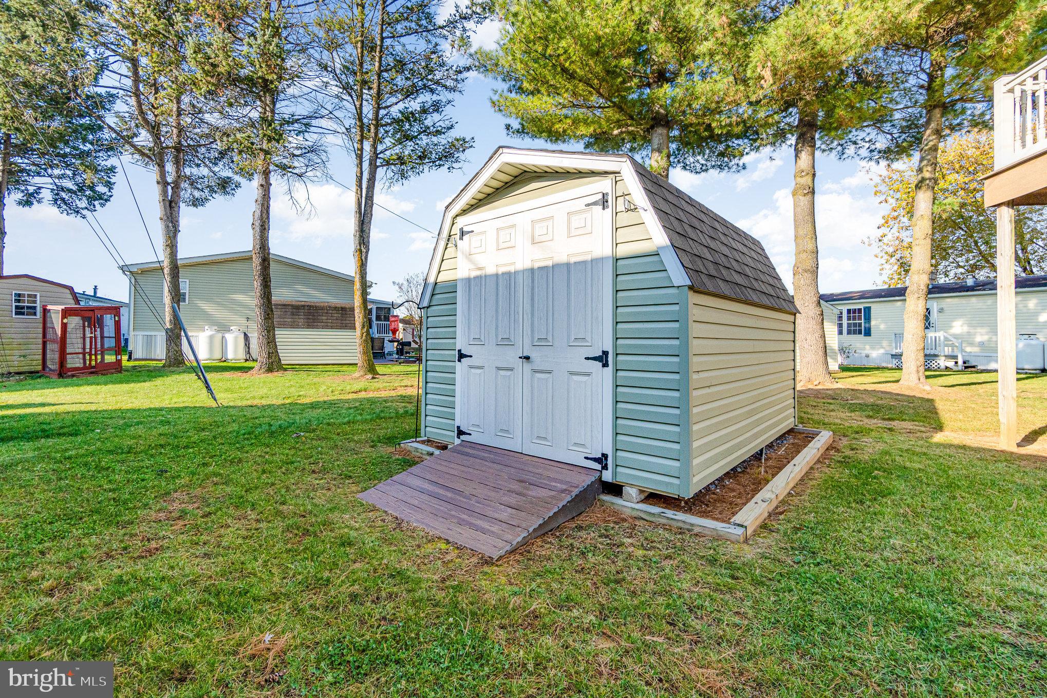 TRIPLE J MHP - Residential