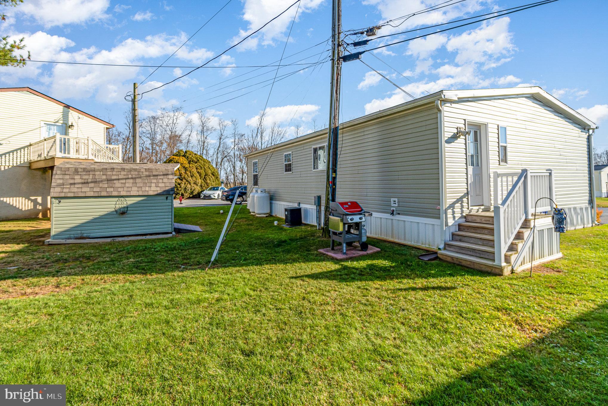 TRIPLE J MHP - Residential