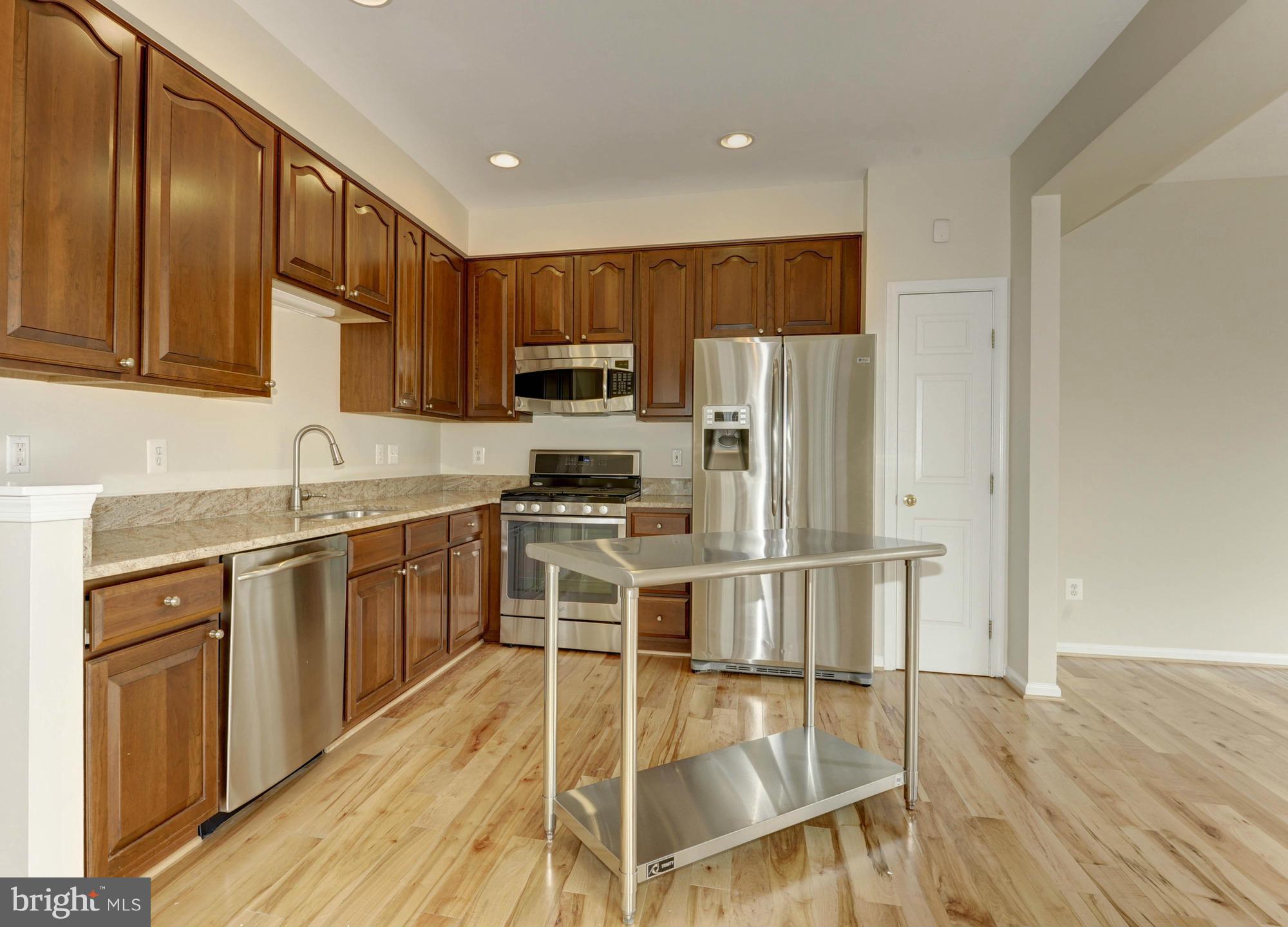 SOUTH RIDING - Residential