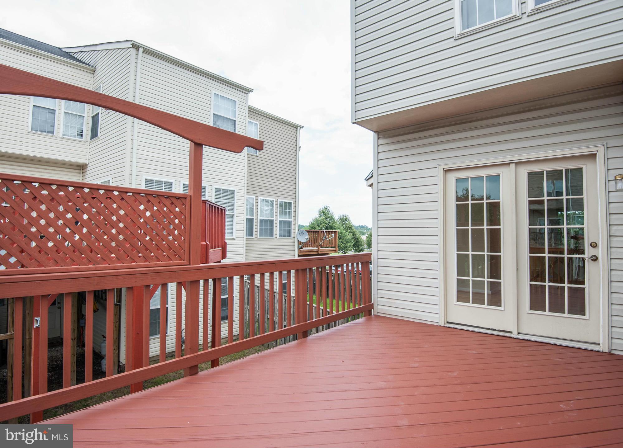 SOUTH RIDING - Residential