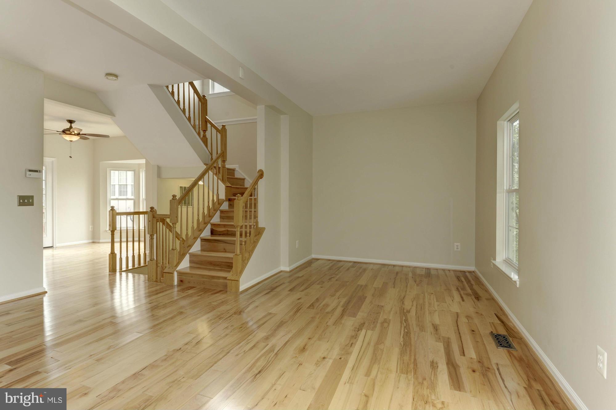 SOUTH RIDING - Residential