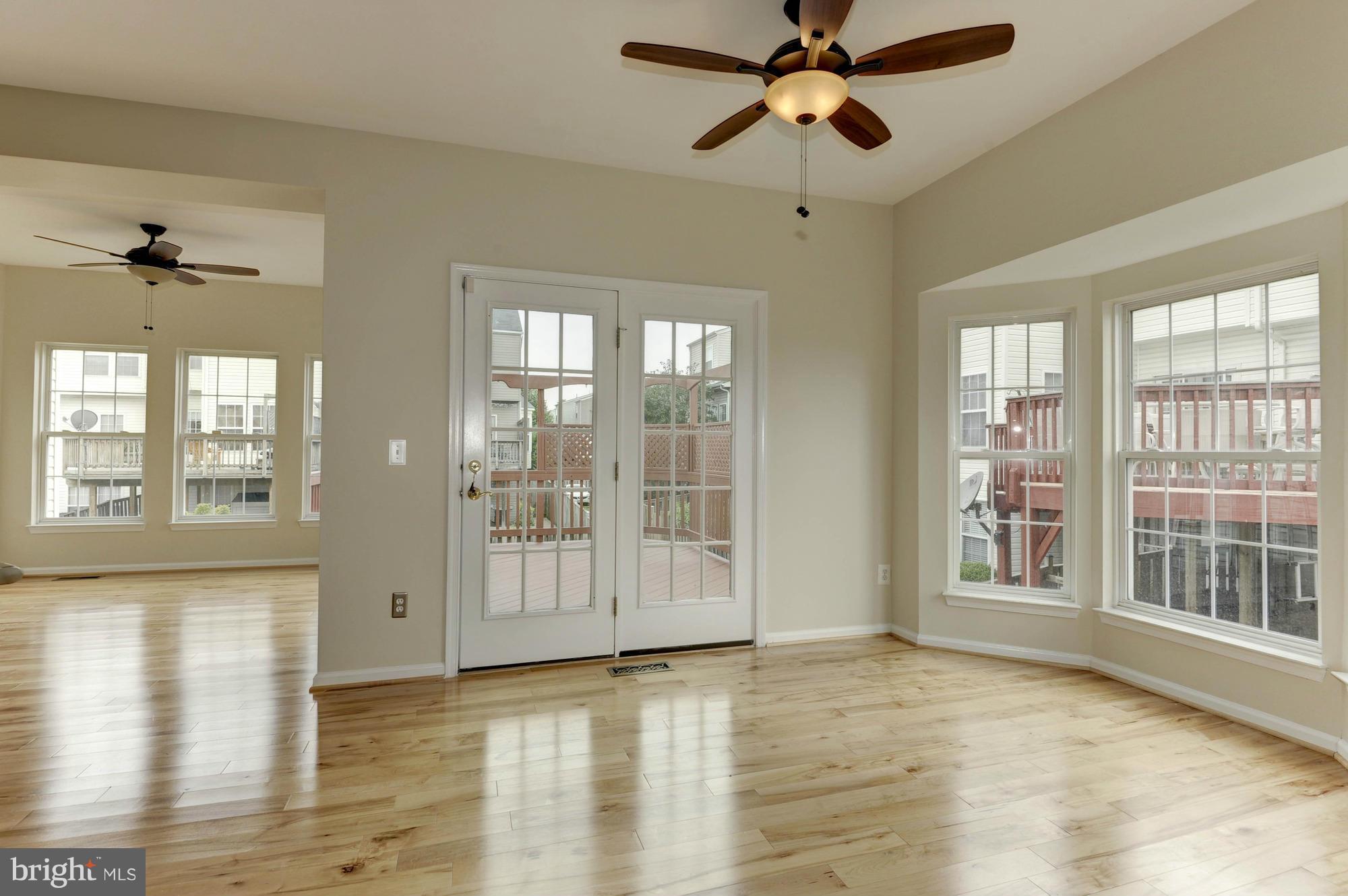 SOUTH RIDING - Residential
