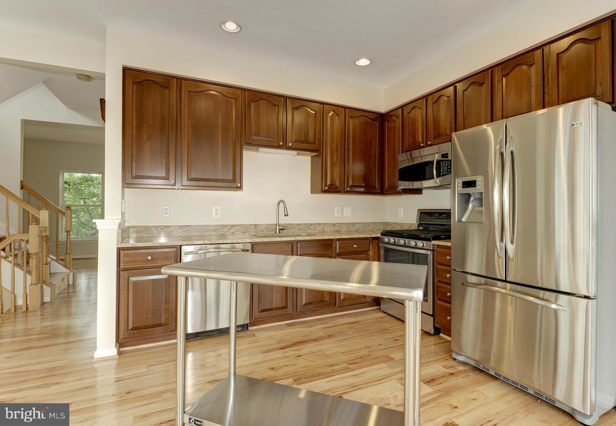 SOUTH RIDING - Residential