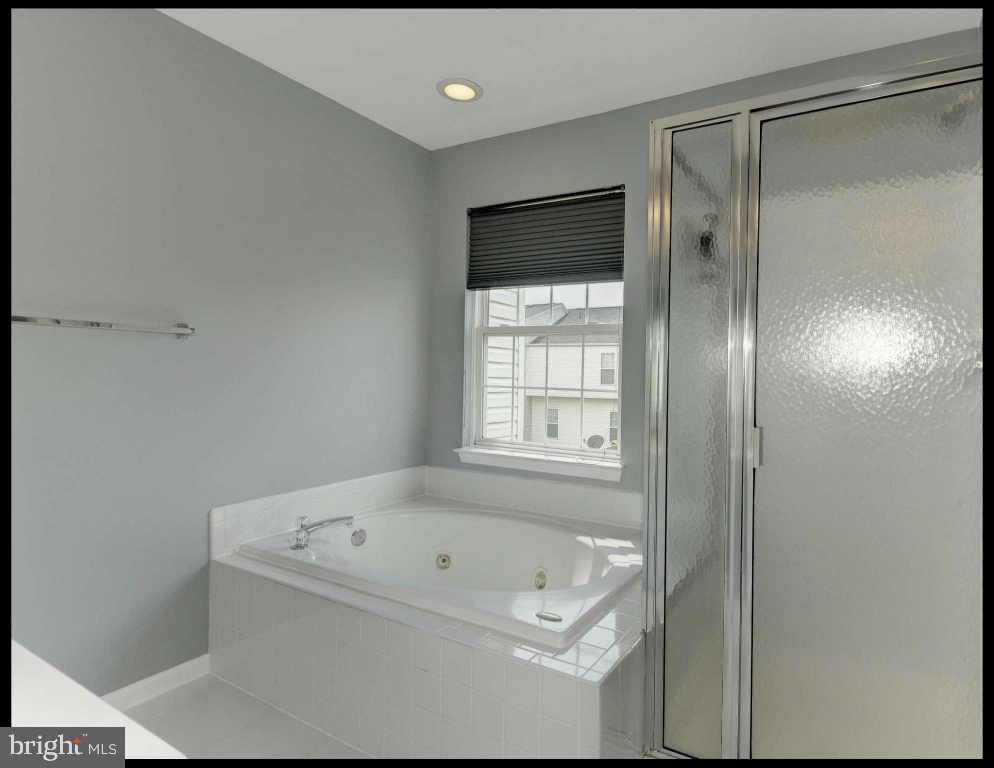 SOUTH RIDING - Residential