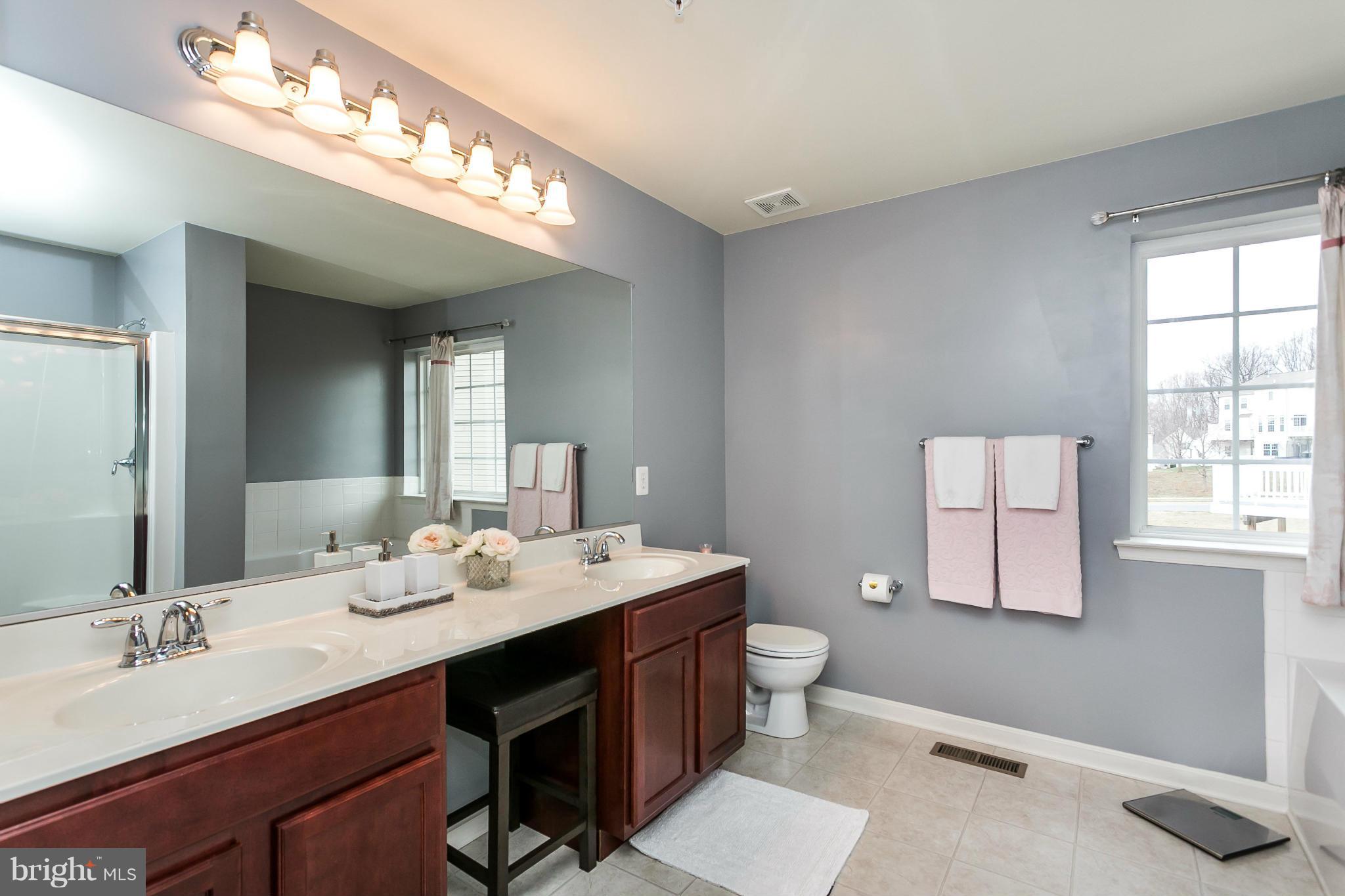 MONMOUTH MEADOWS - Residential