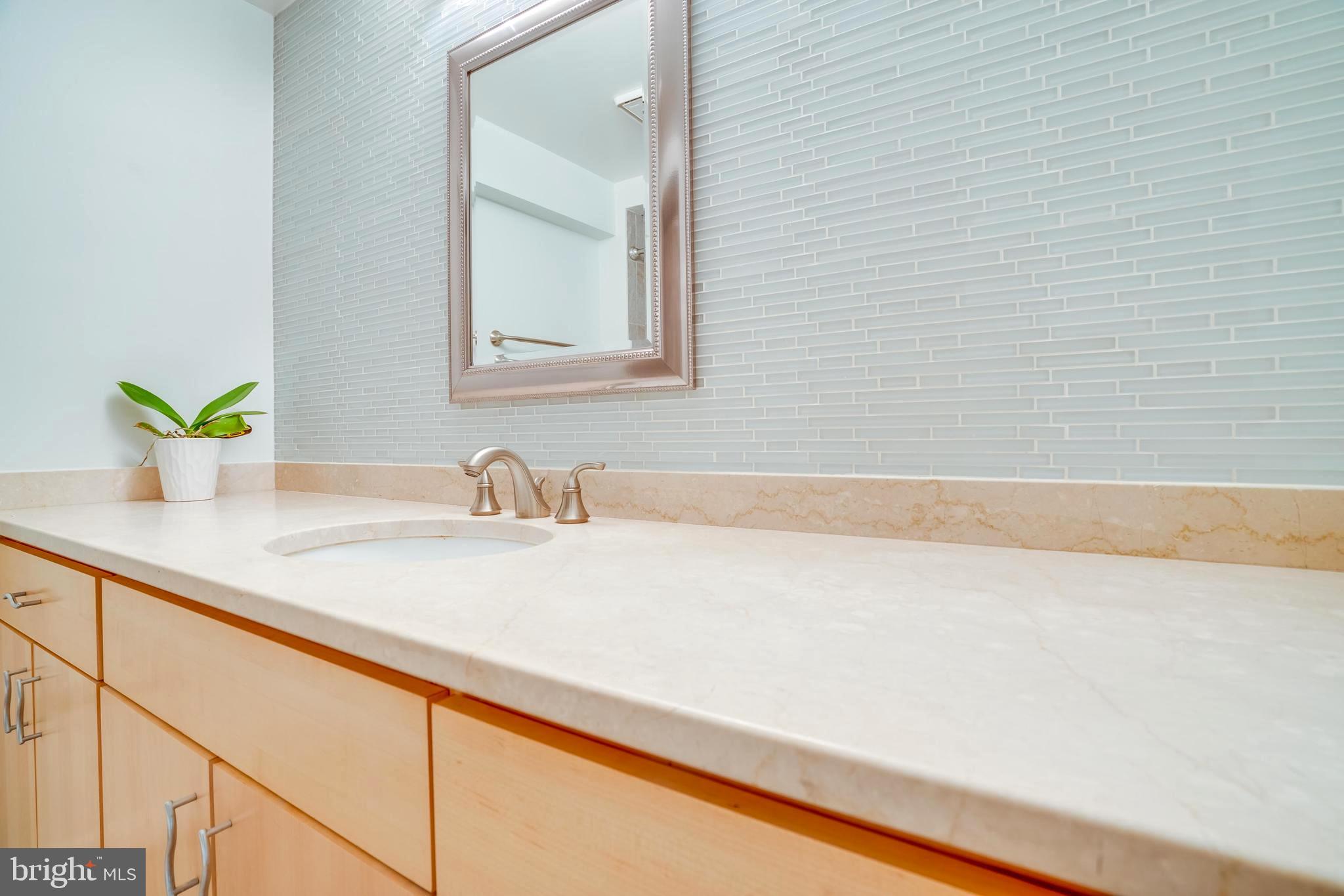 TORPEDO FACTORY - Residential Lease