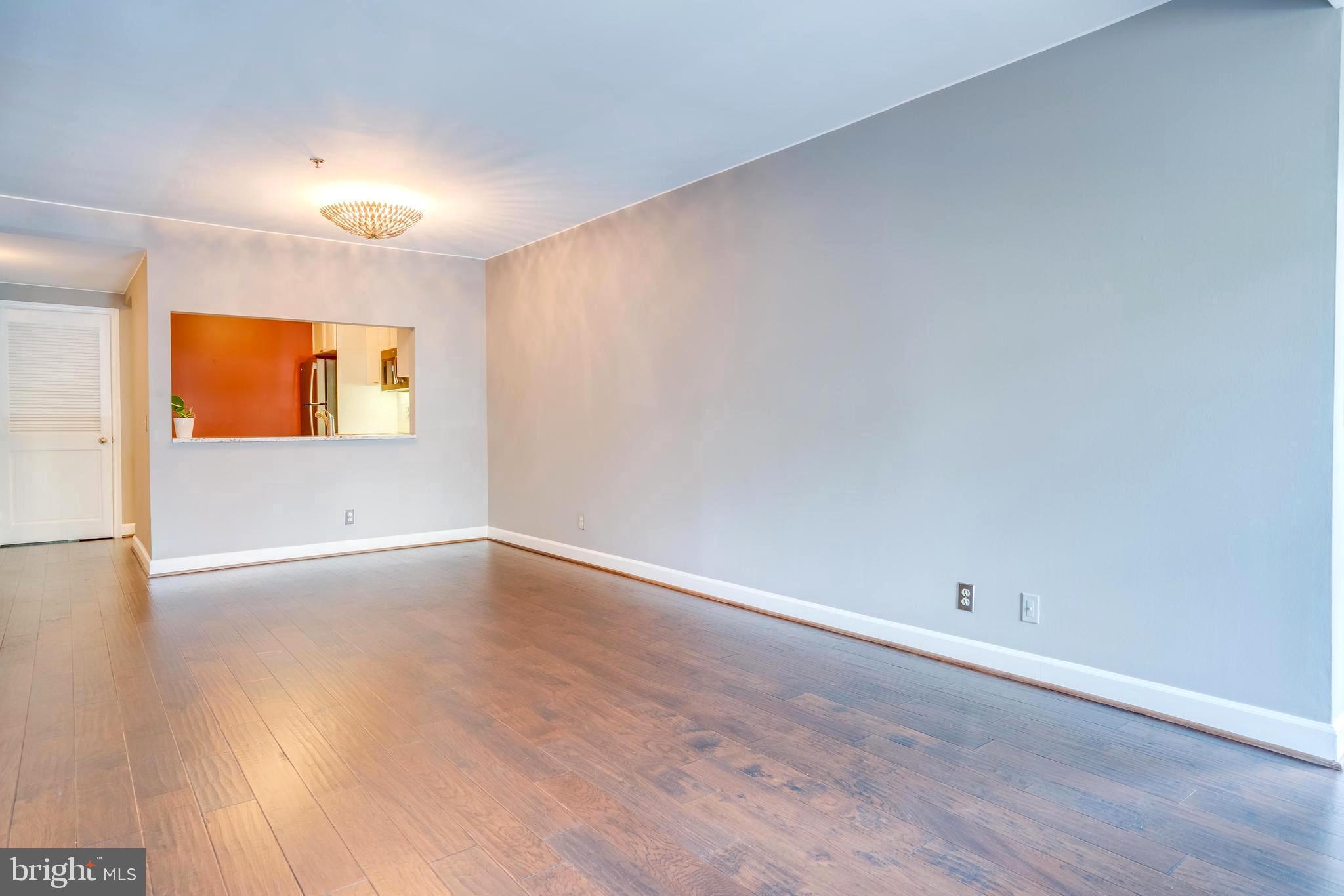 TORPEDO FACTORY - Residential Lease