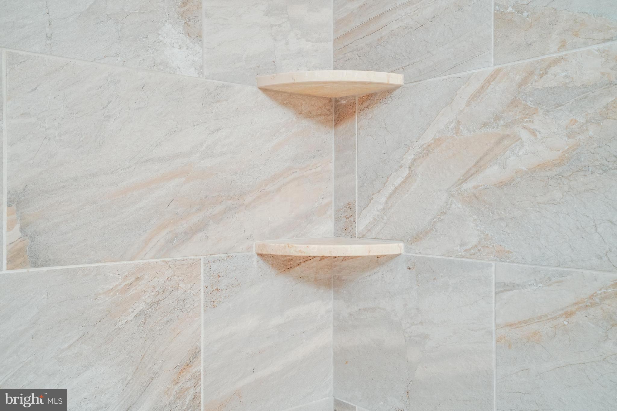 TORPEDO FACTORY - Residential Lease