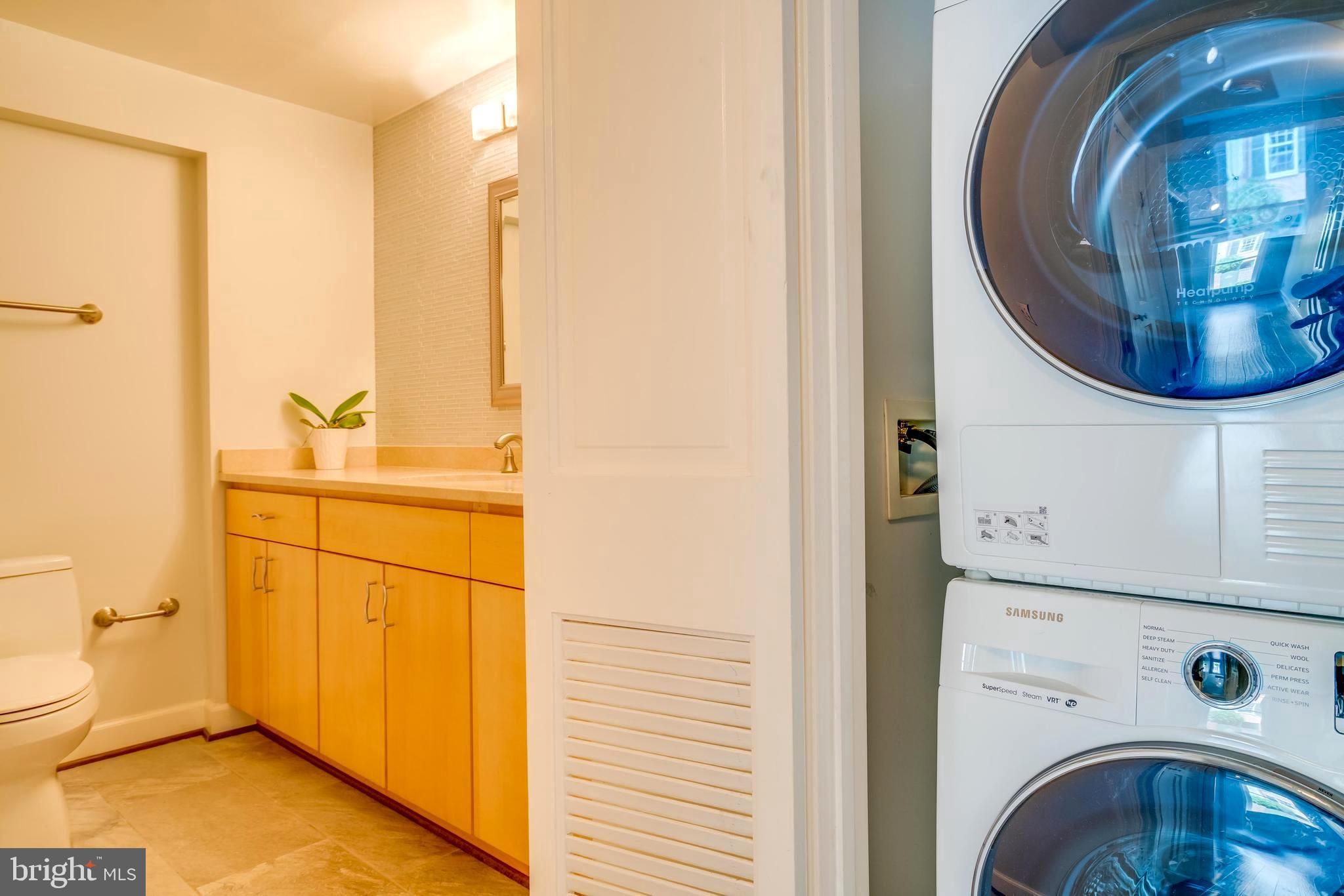 TORPEDO FACTORY - Residential Lease