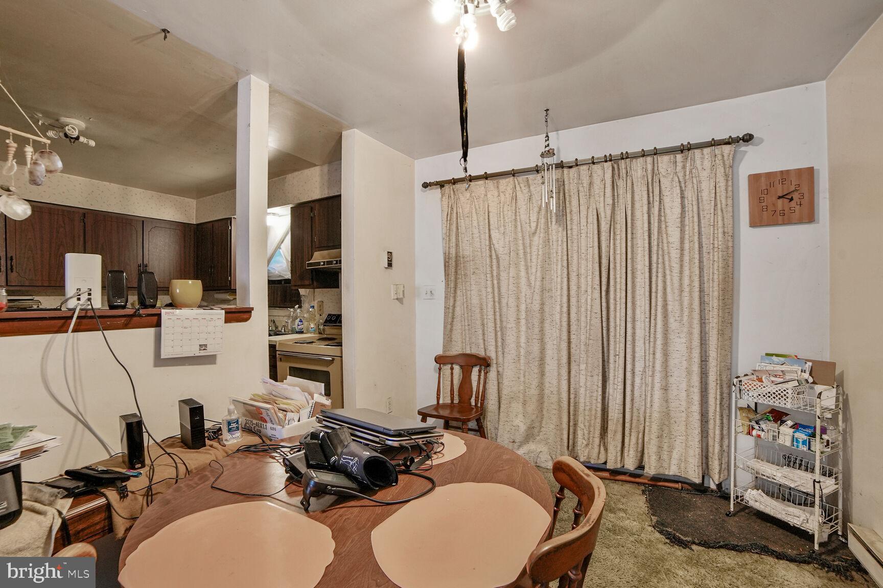 WALNUT HILL - Residential