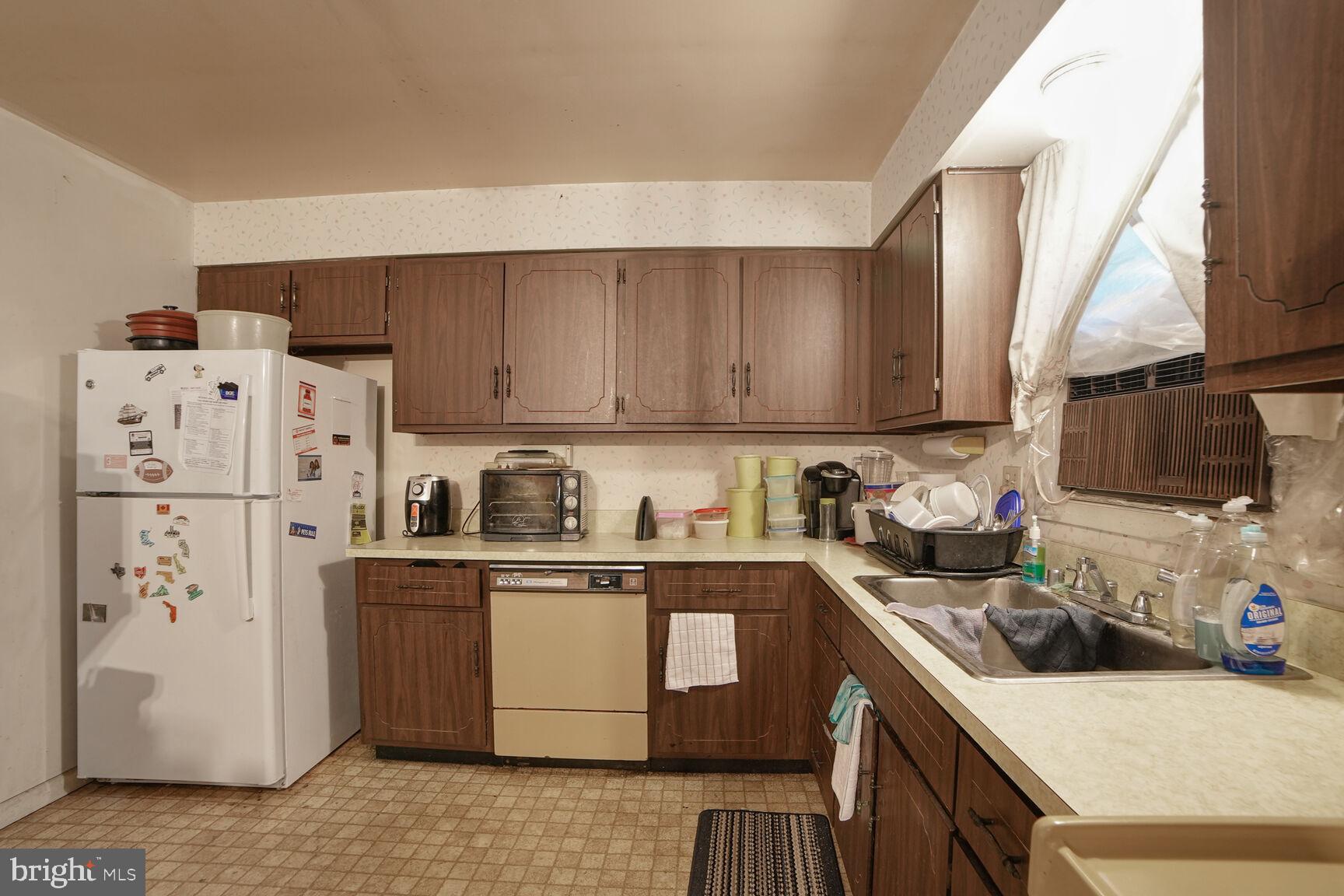 WALNUT HILL - Residential