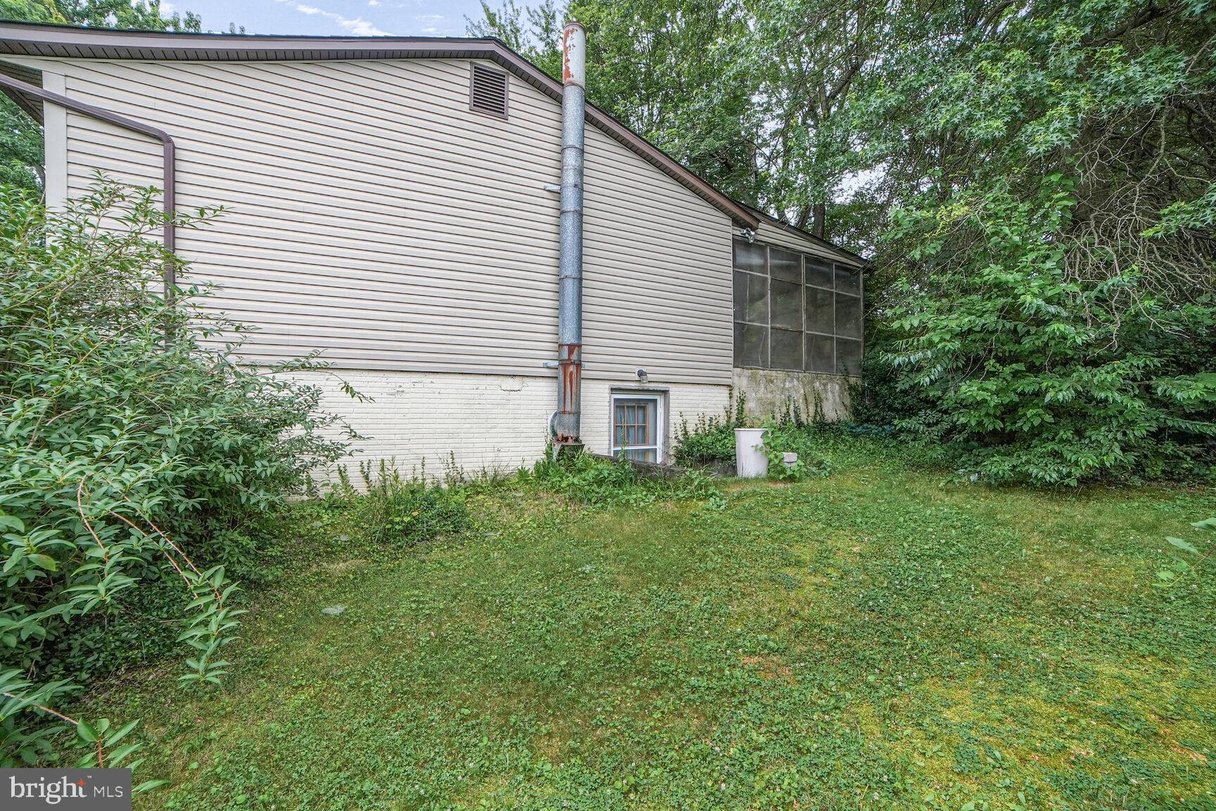 WALNUT HILL - Residential