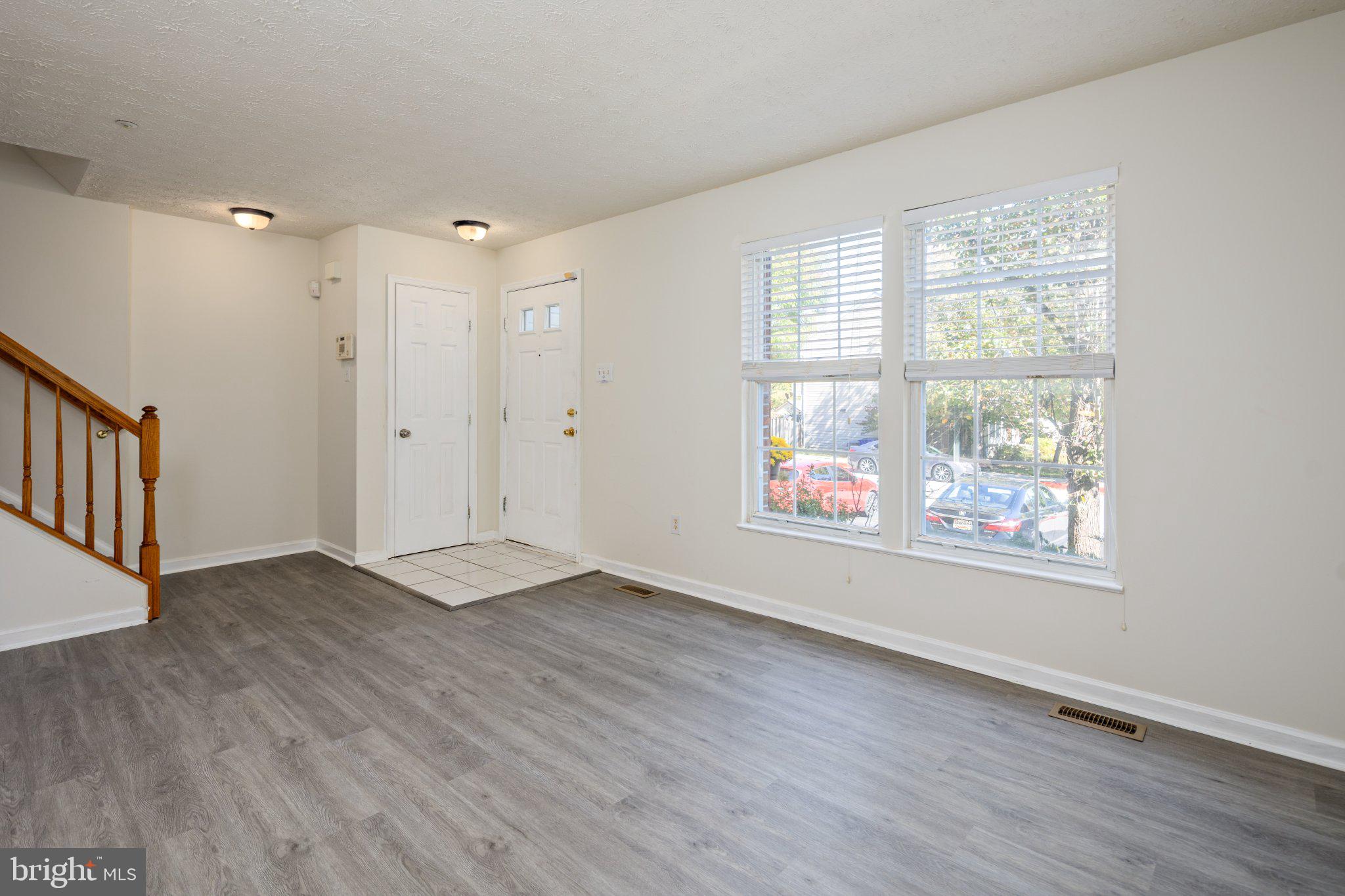 8821 ASHBERRY COURT