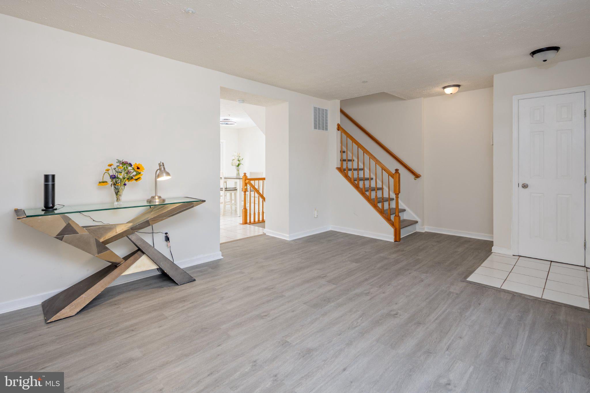 8821 ASHBERRY COURT