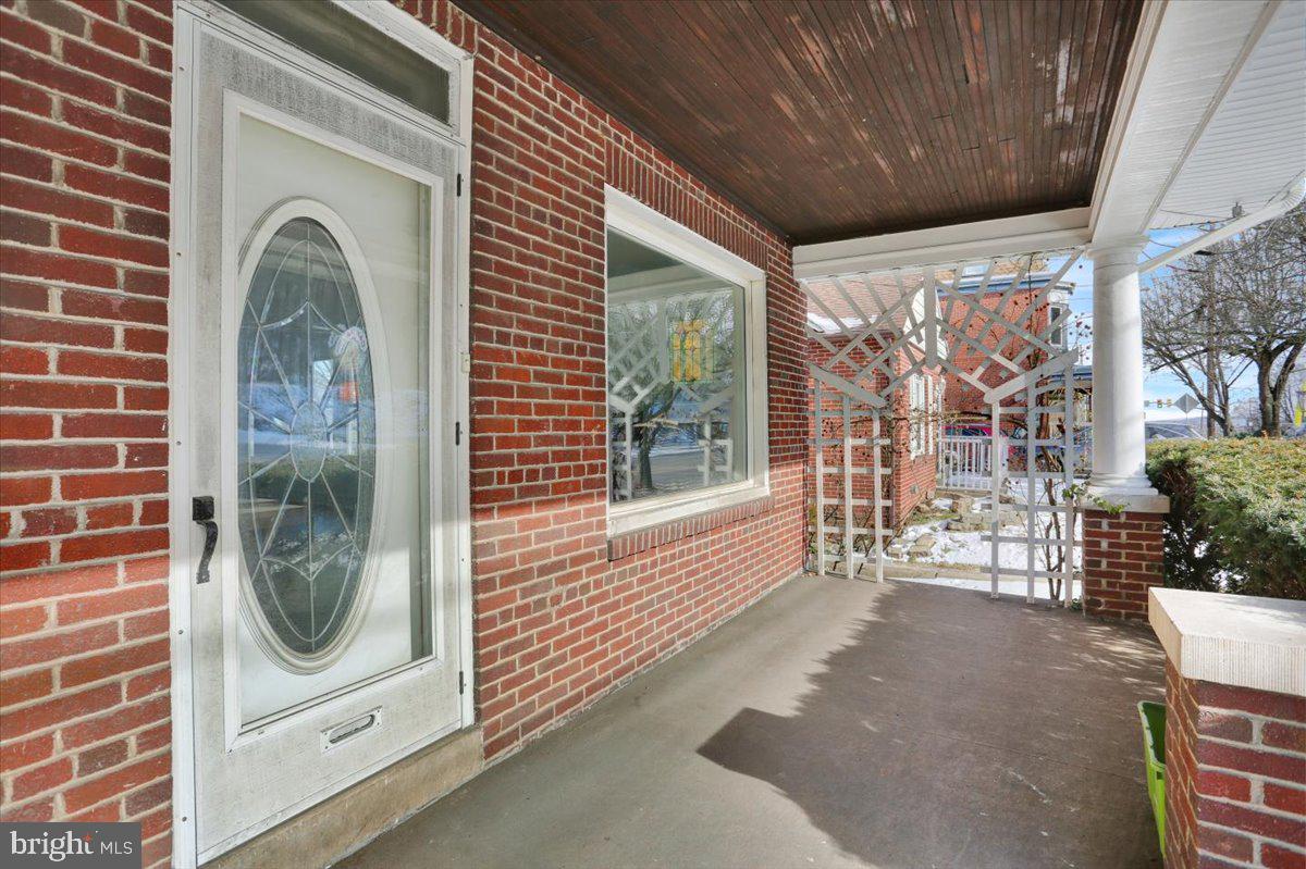 2715 PERKIOMEN AVENUE