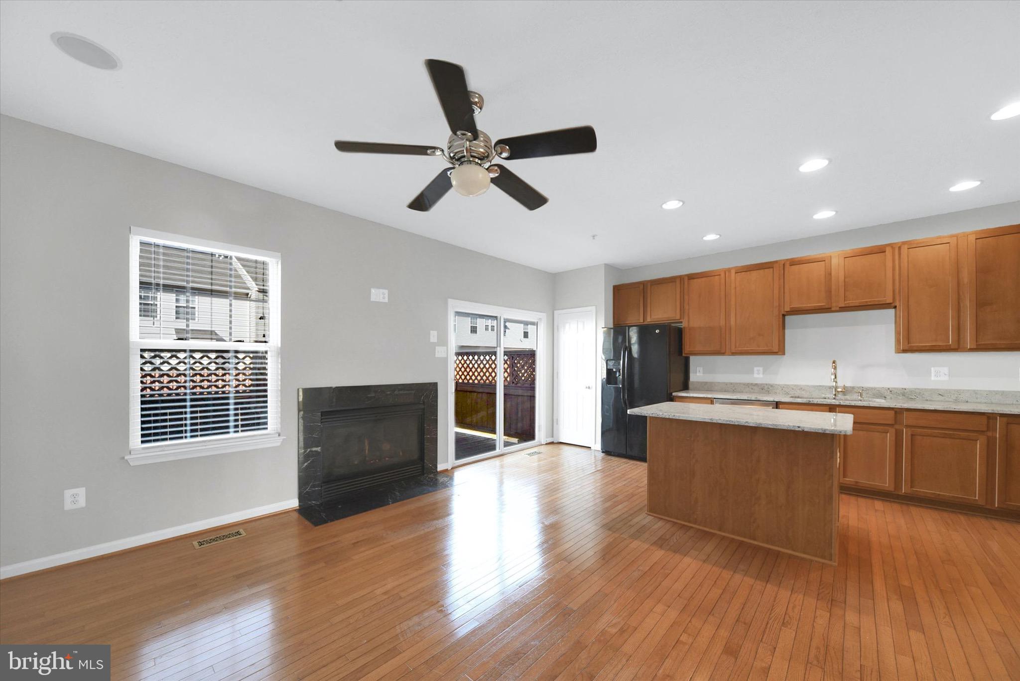 EATON SQUARE - Residential Lease