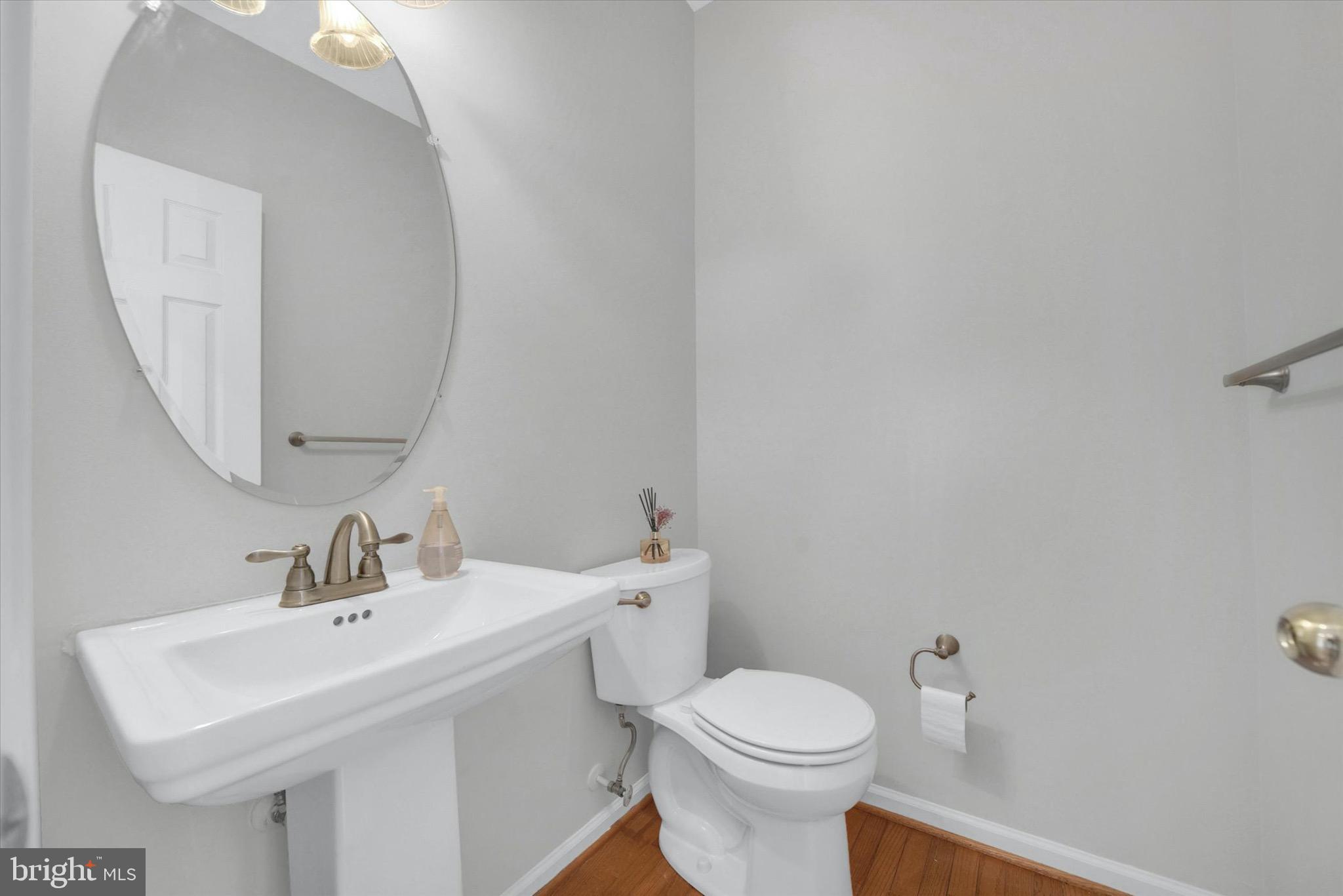 EATON SQUARE - Residential Lease