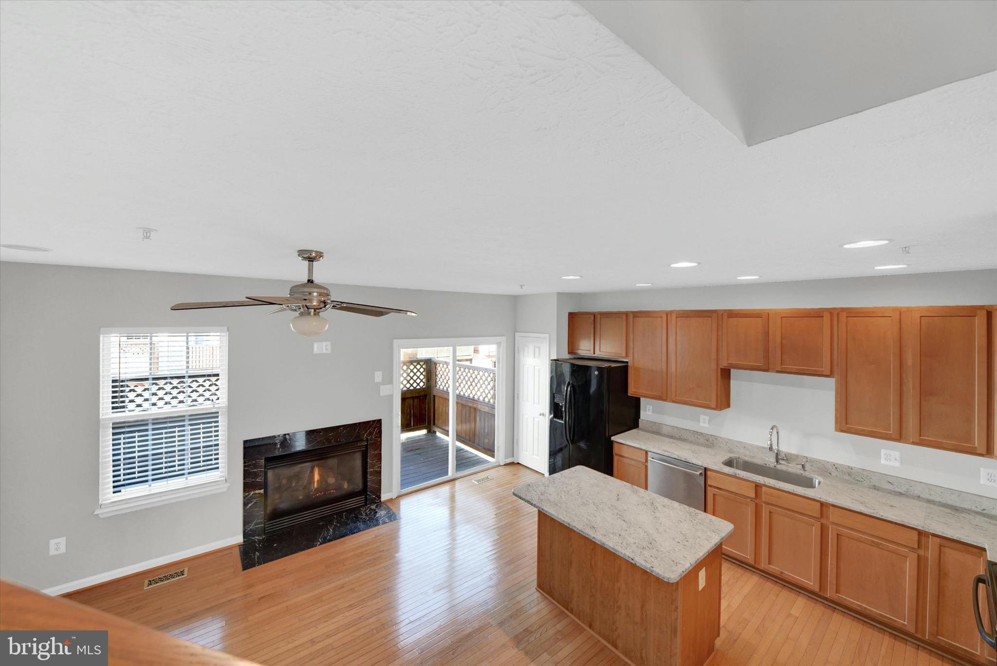 EATON SQUARE - Residential Lease