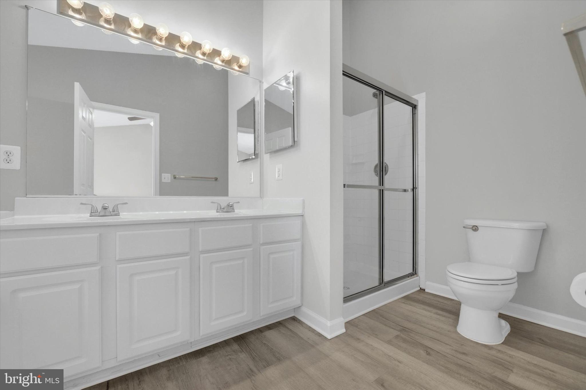 EATON SQUARE - Residential Lease