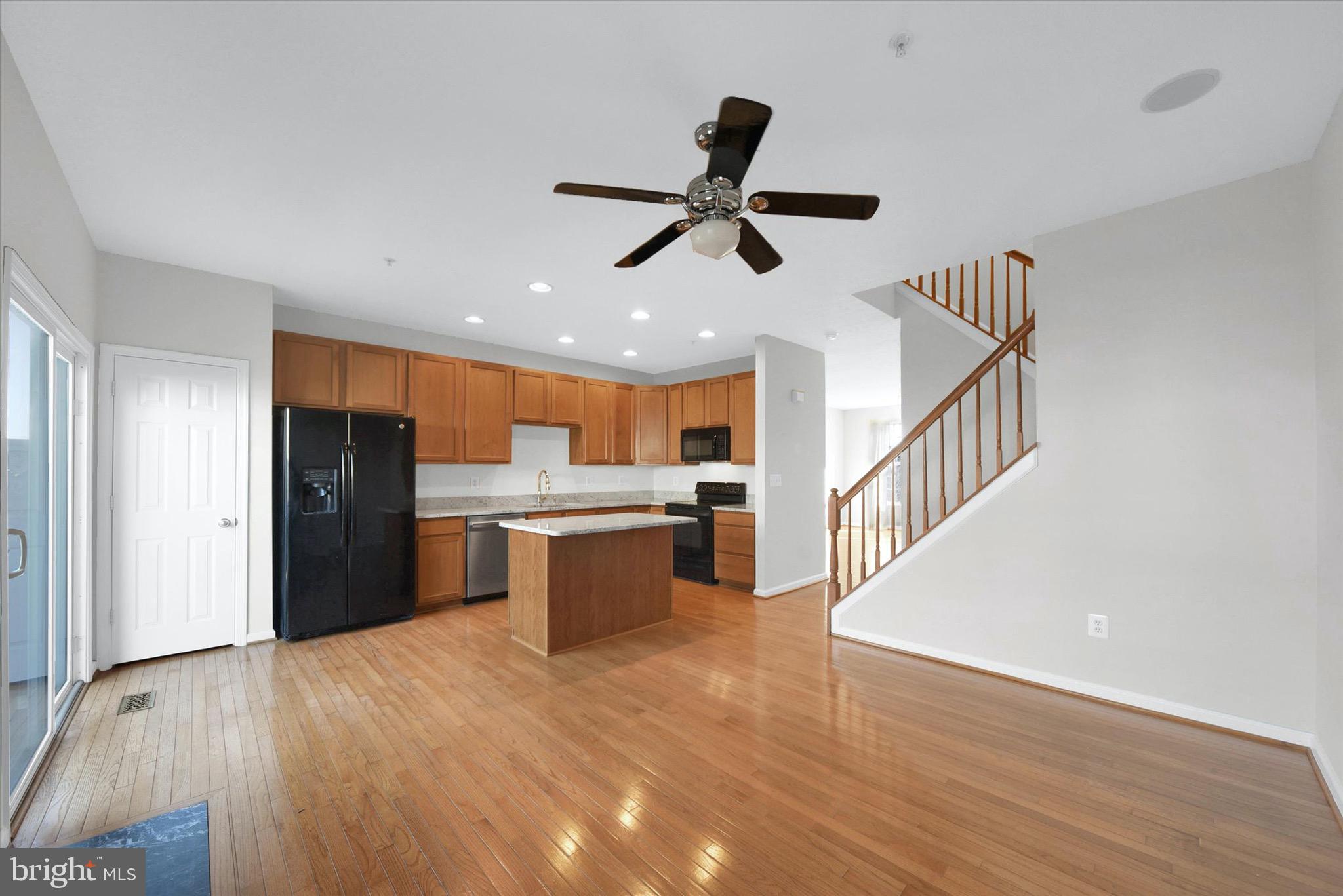 EATON SQUARE - Residential Lease