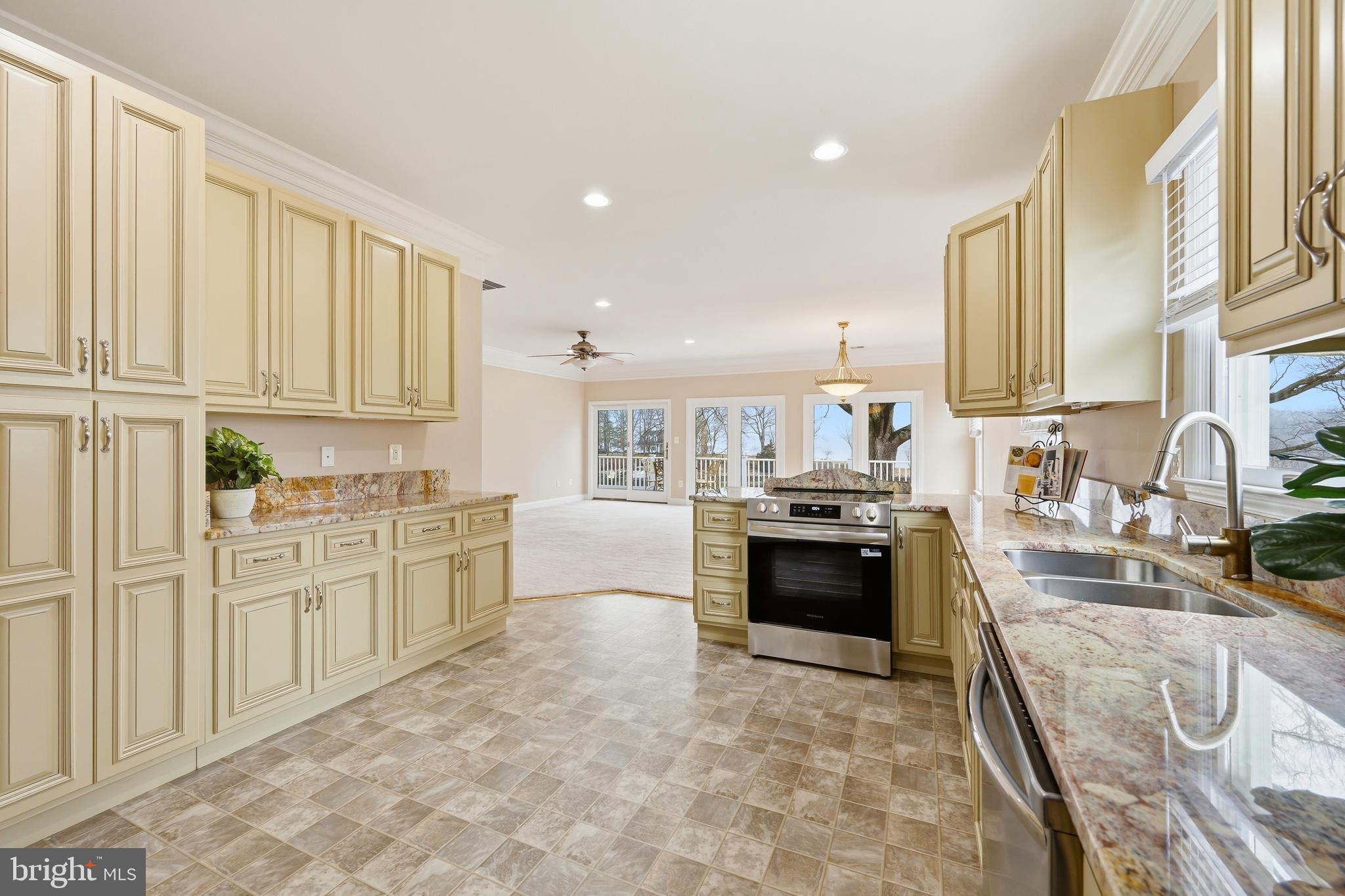 QUEEN ANNE'S ON THE WYE - Residential