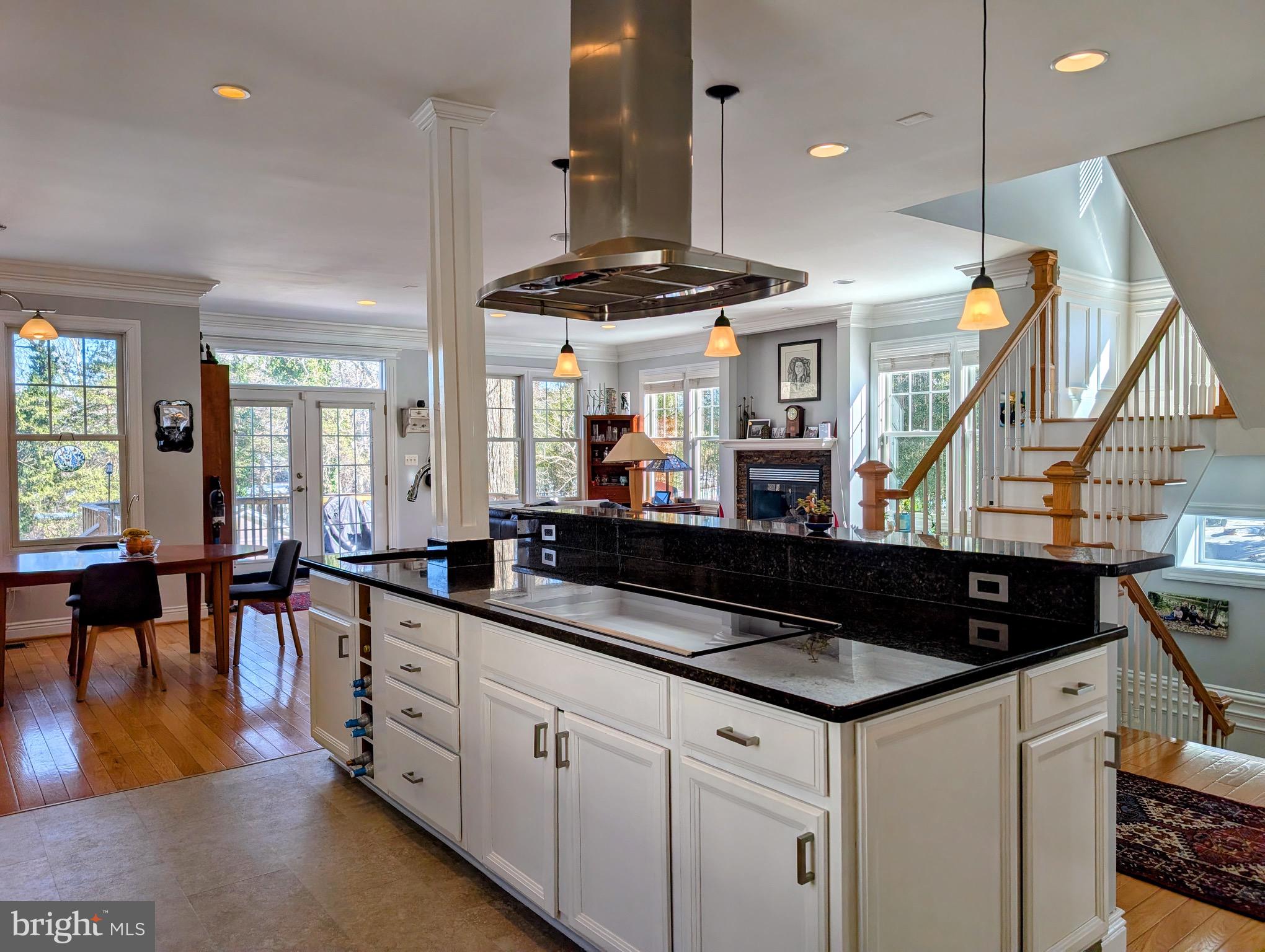 OAKLAND TERRACE - Residential