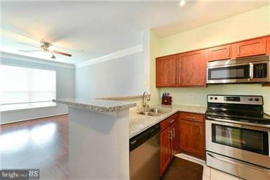 GATES OF MCLEAN - Residential Lease