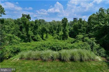 GATES OF MCLEAN - Residential Lease