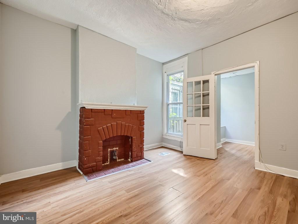 407 N COLLINGTON AVENUE