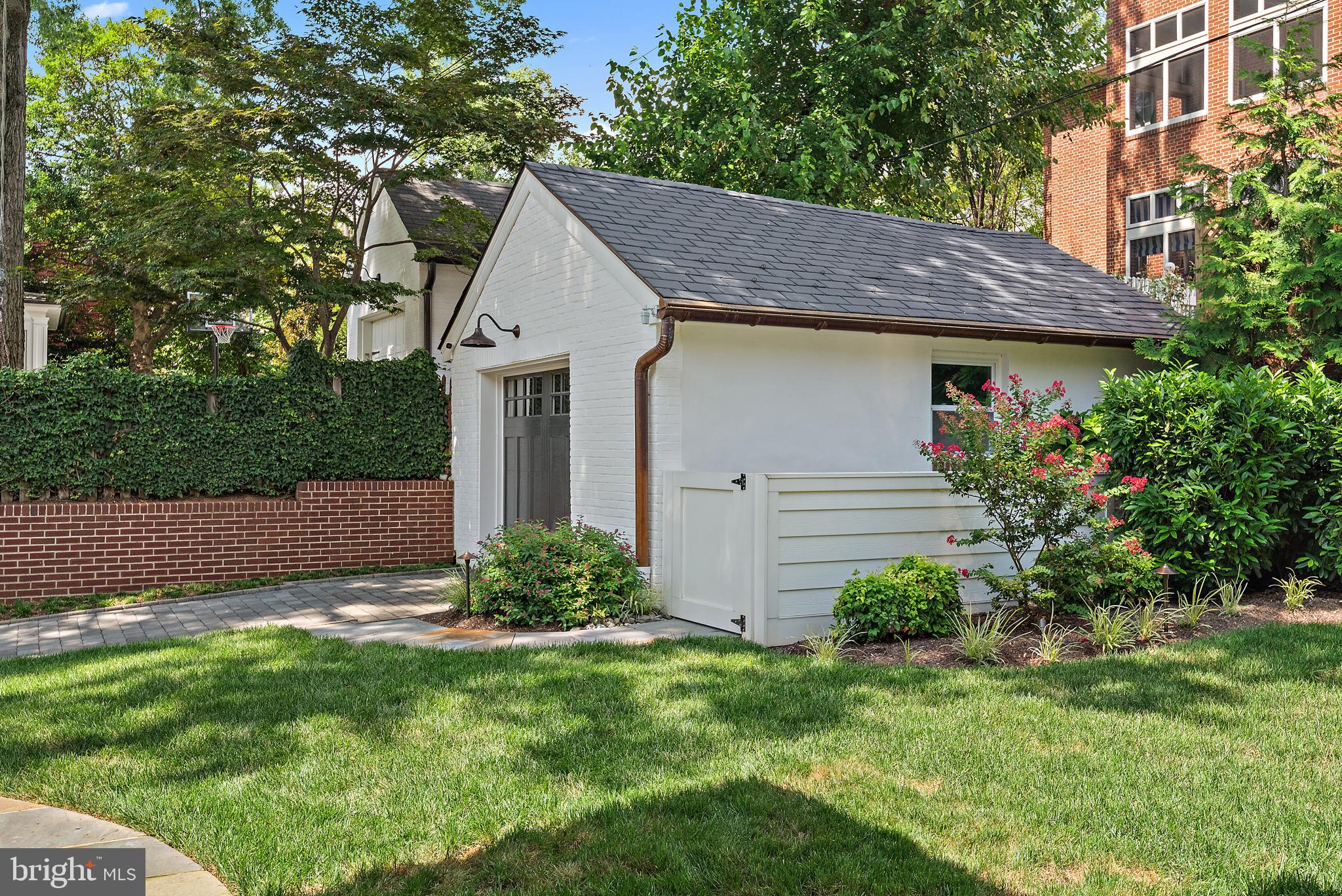 MURRAY HILL - Residential