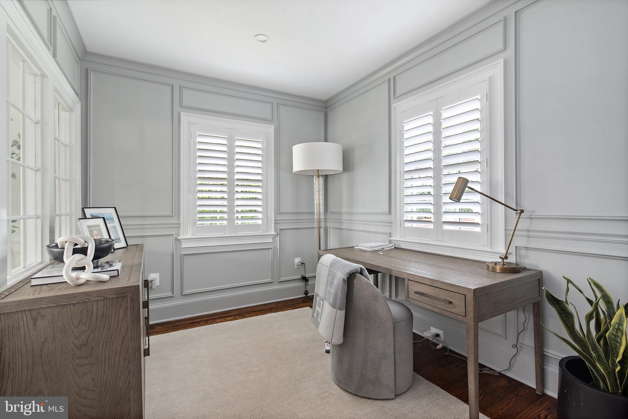 MURRAY HILL - Residential