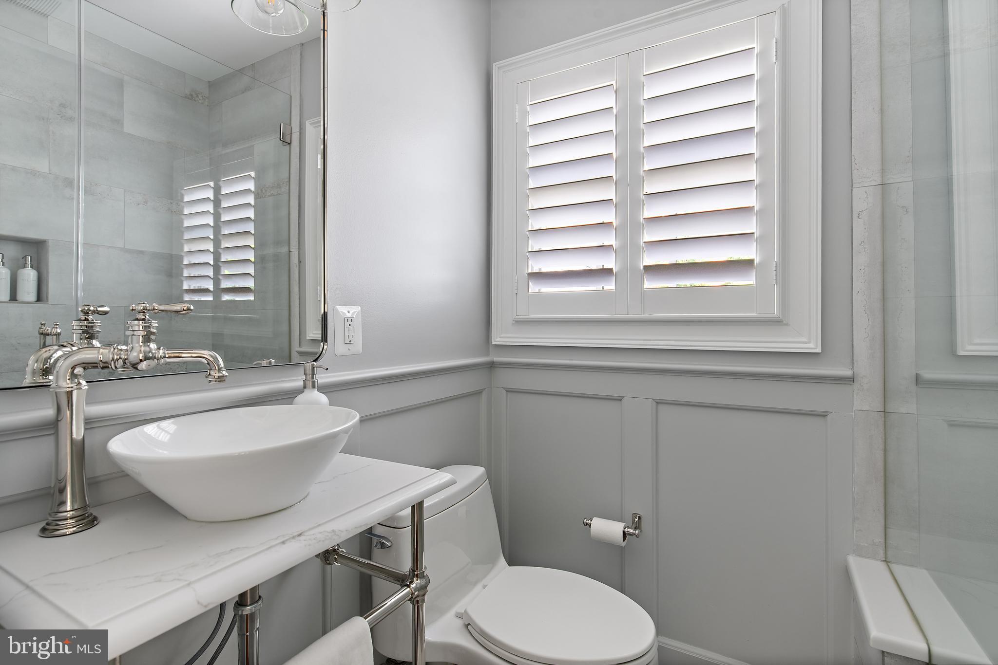 MURRAY HILL - Residential