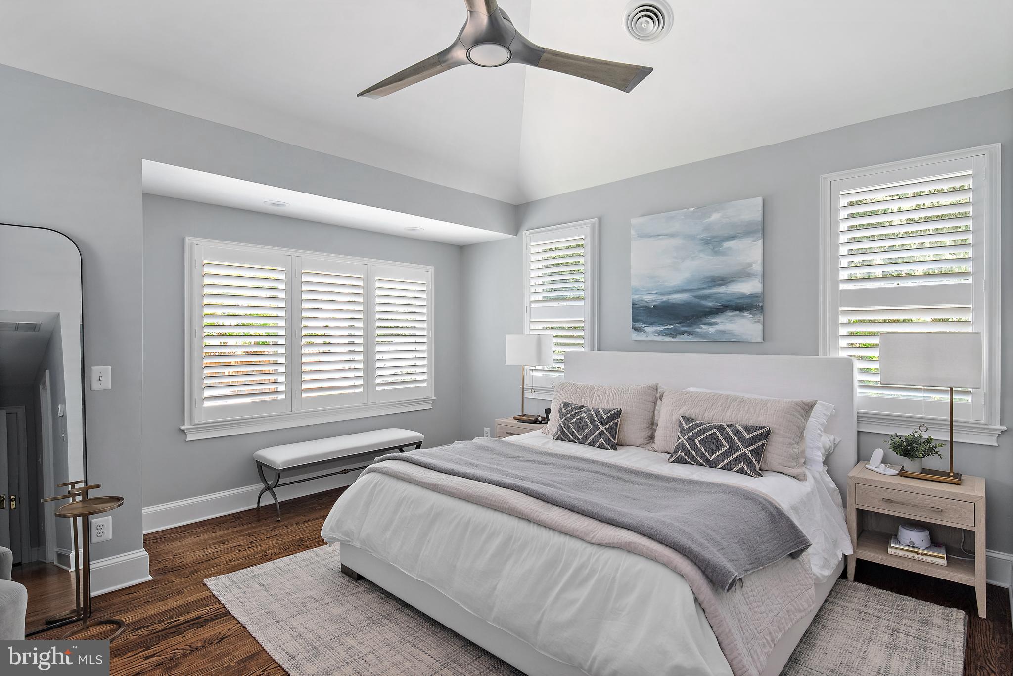 MURRAY HILL - Residential